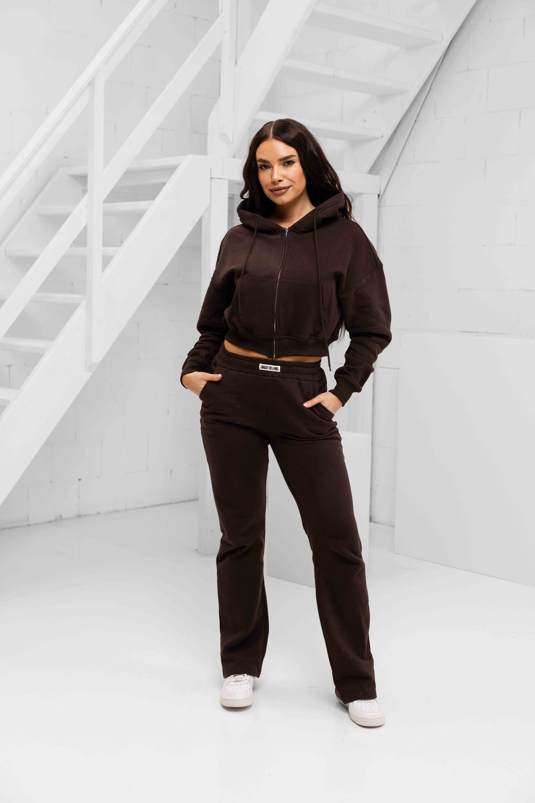 Unique The Label Molly Trainingspak Dames Bruin