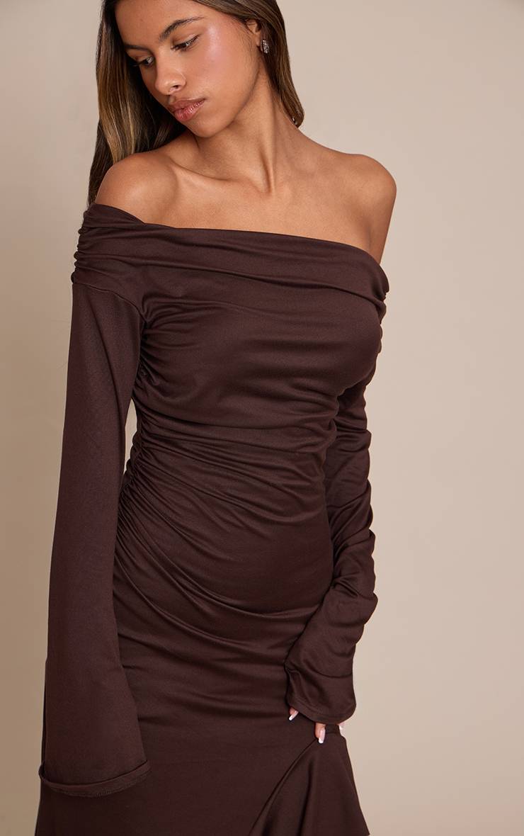 Taupe Robe Maxi Fendue À Volant Asymétrique Petite