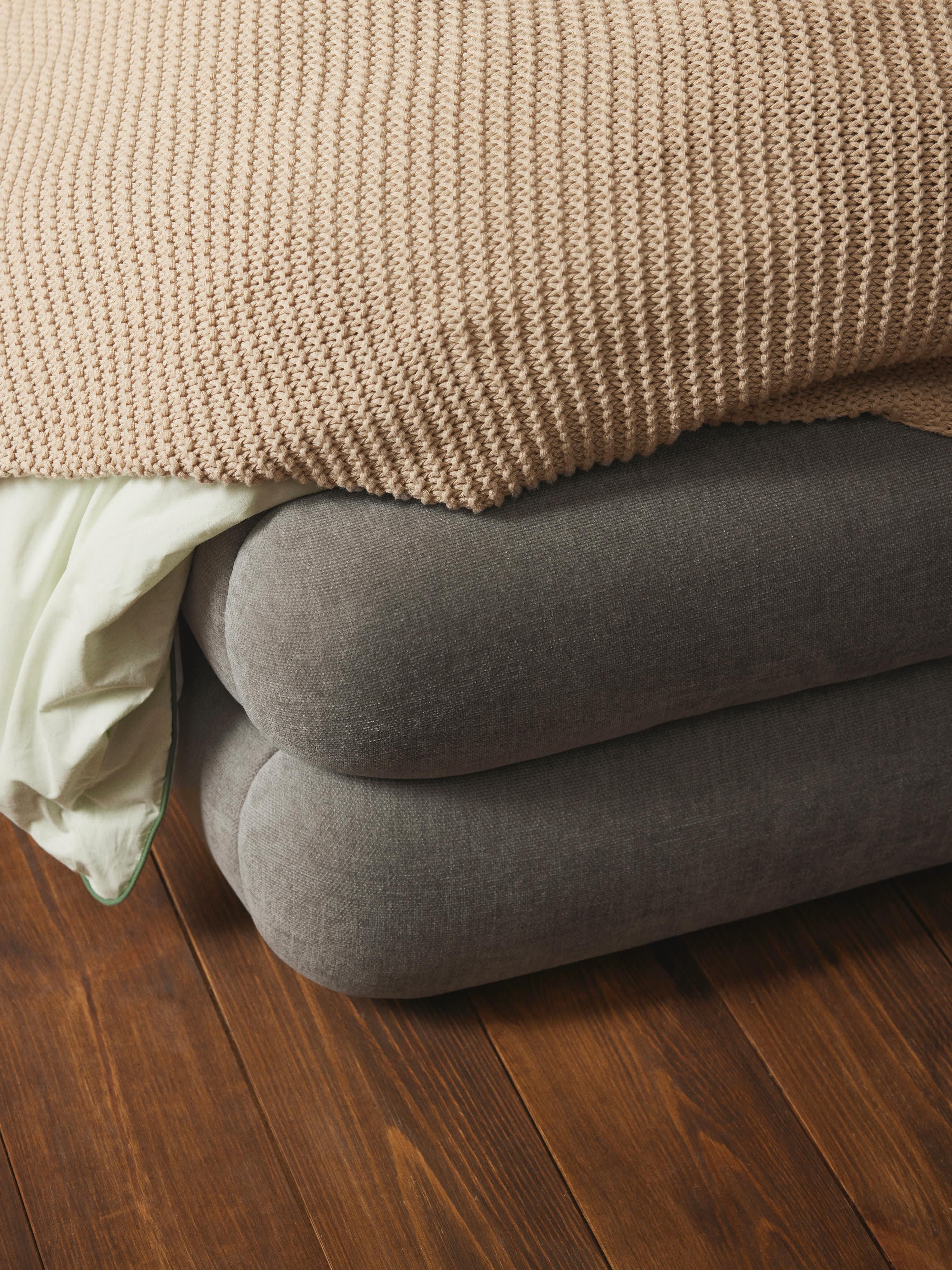 Gestoffeerd bed Solomon