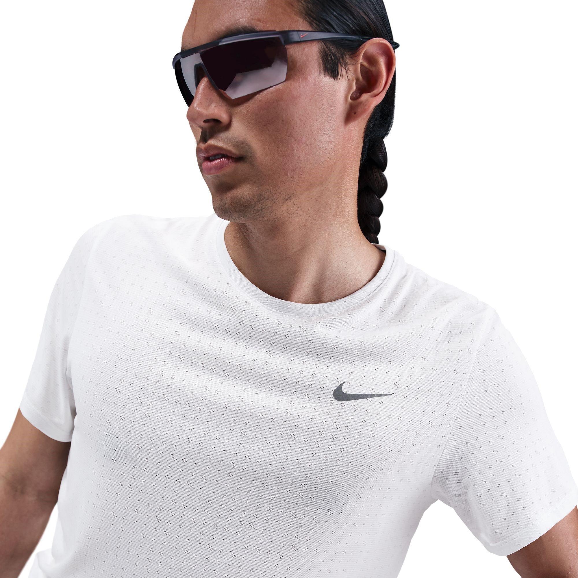 Nike Breathe Miler Sn53