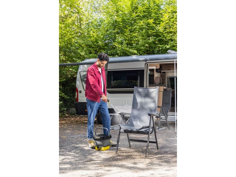 Kärcher Professional Mobile Outdoor Cleaner OC 3 Foldable Mit faltbarem Wassertank einfach zu transportieren