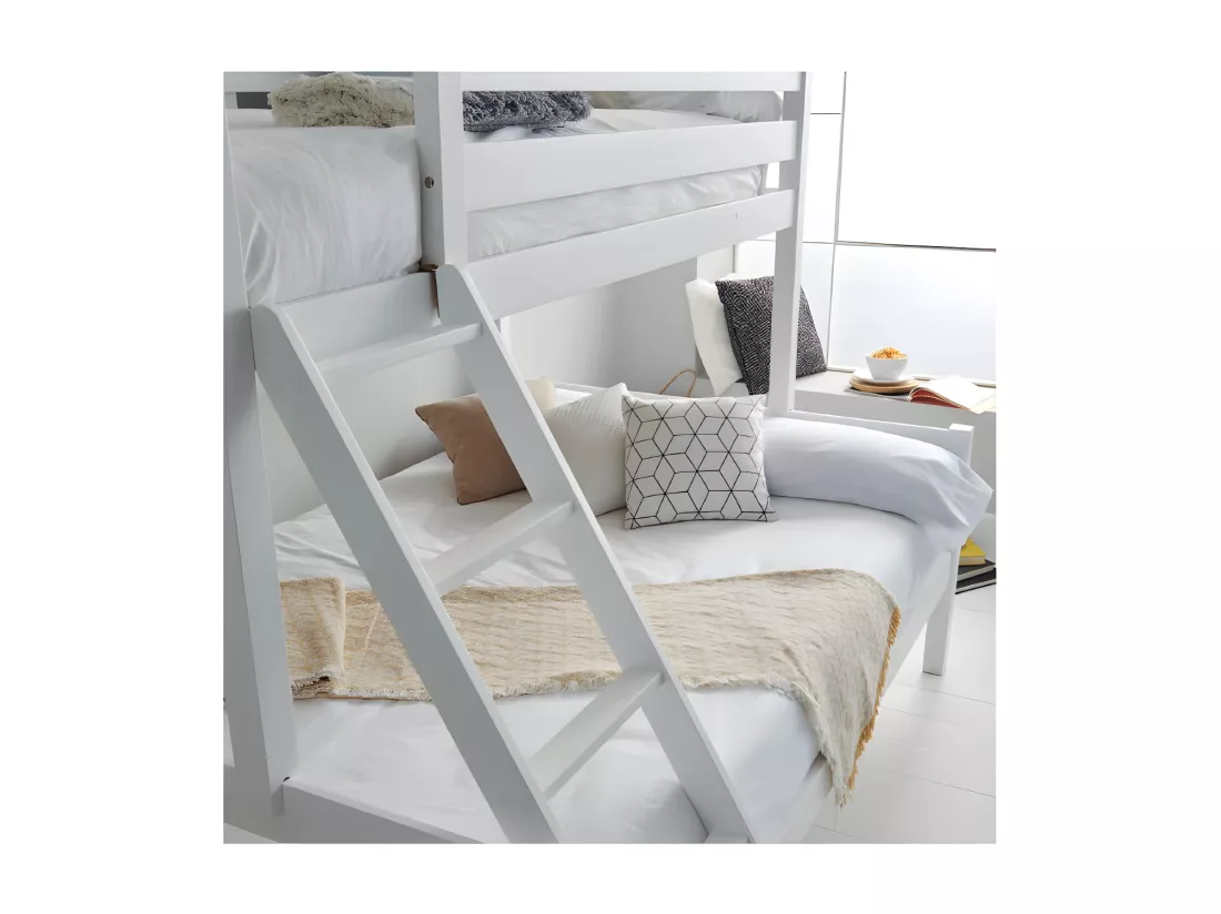 Lit triple superposé en bois blanc 135 cm