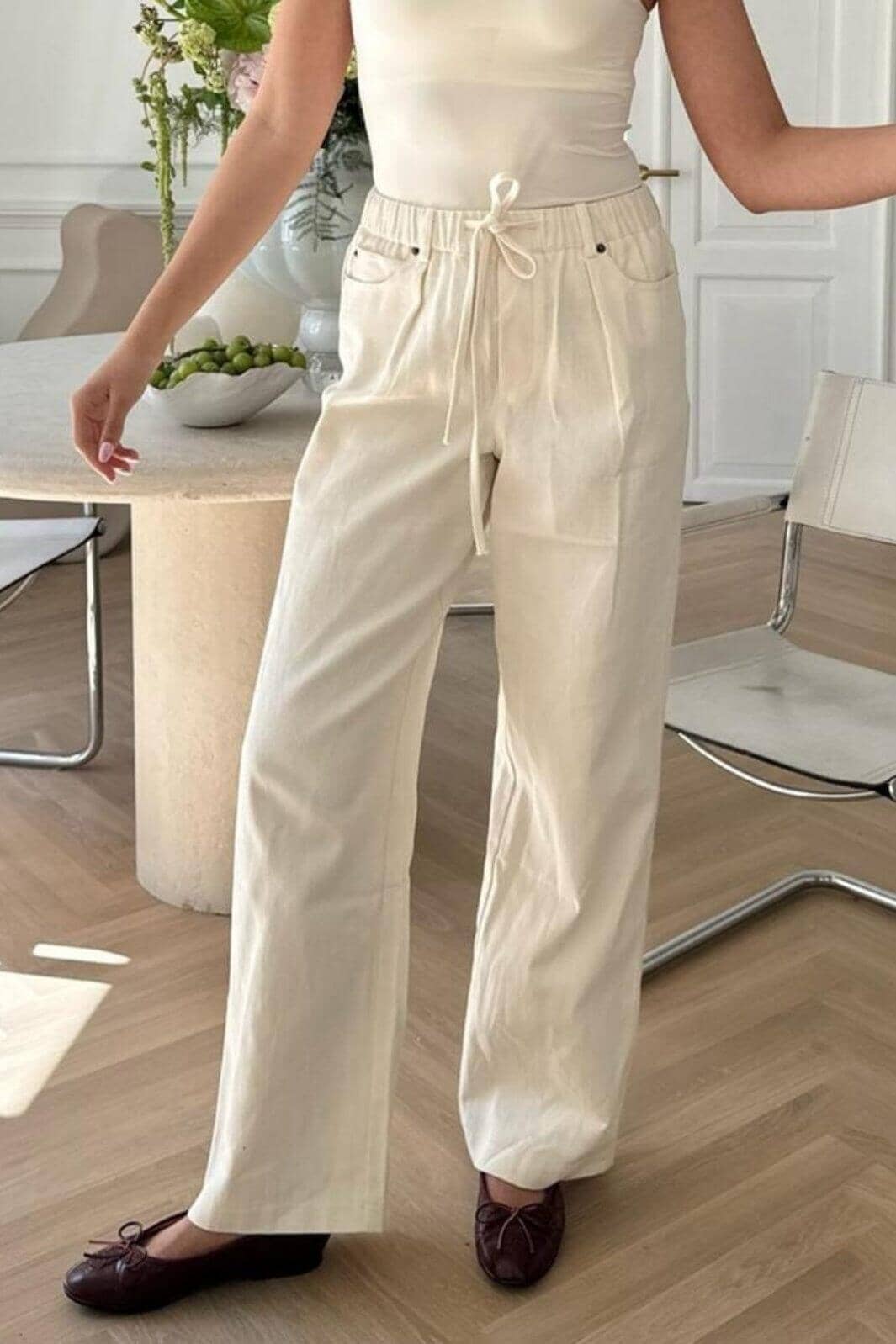 BYIC Karlaic Pants of off white
