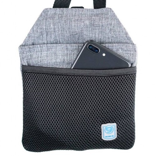 Bolsa preta para treinamento de cães com petiscos