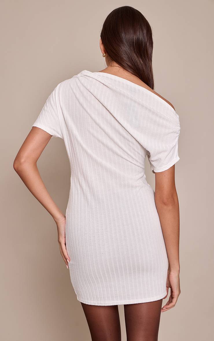Crème Robe Moulante Côtelée À Encolure Bateau