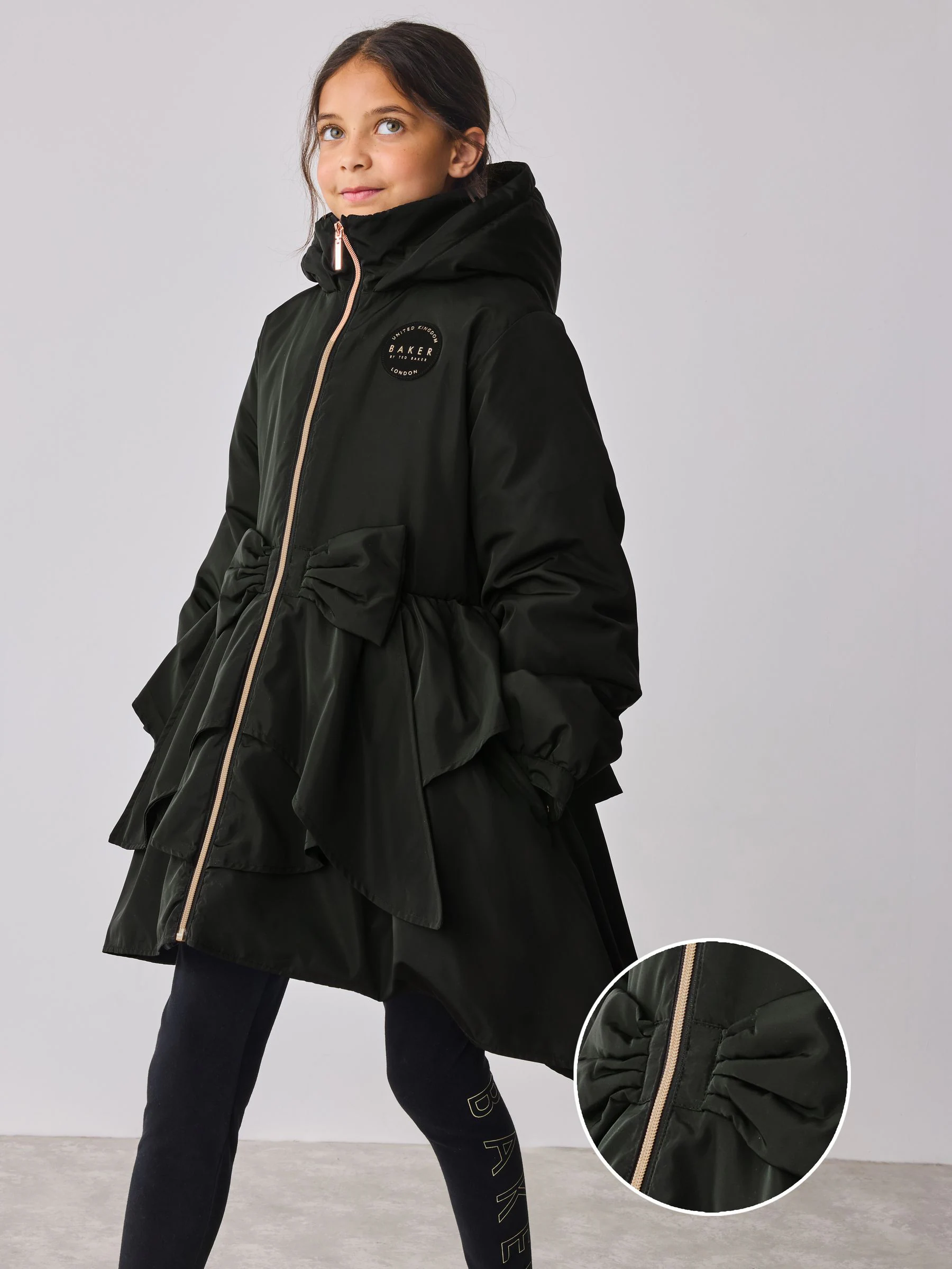 Zwart - Baker by Ted Baker - Regenbestendige regenjas met strik en ruches