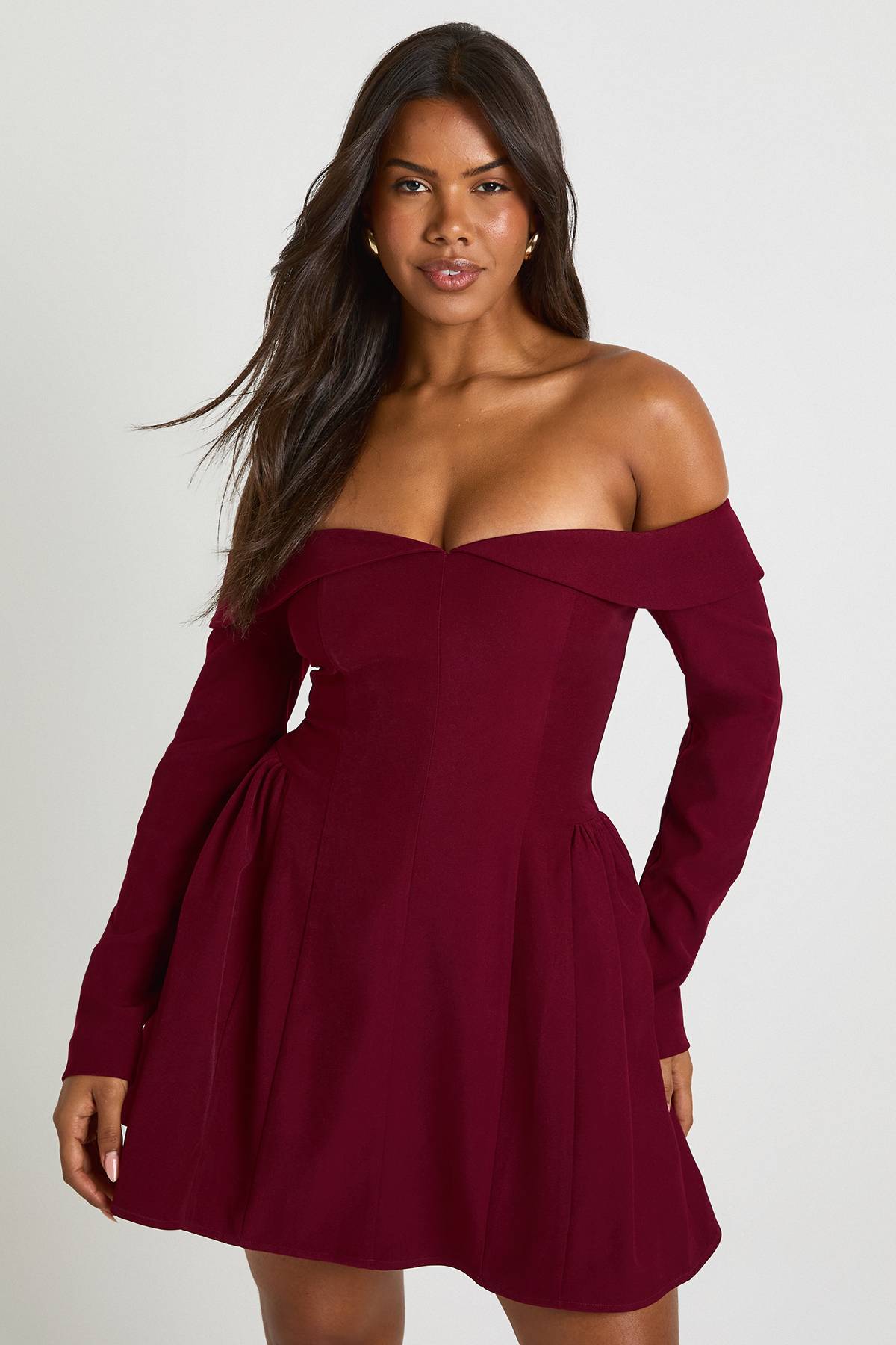 boohoo Robe skater structurée Bardot à manches longues