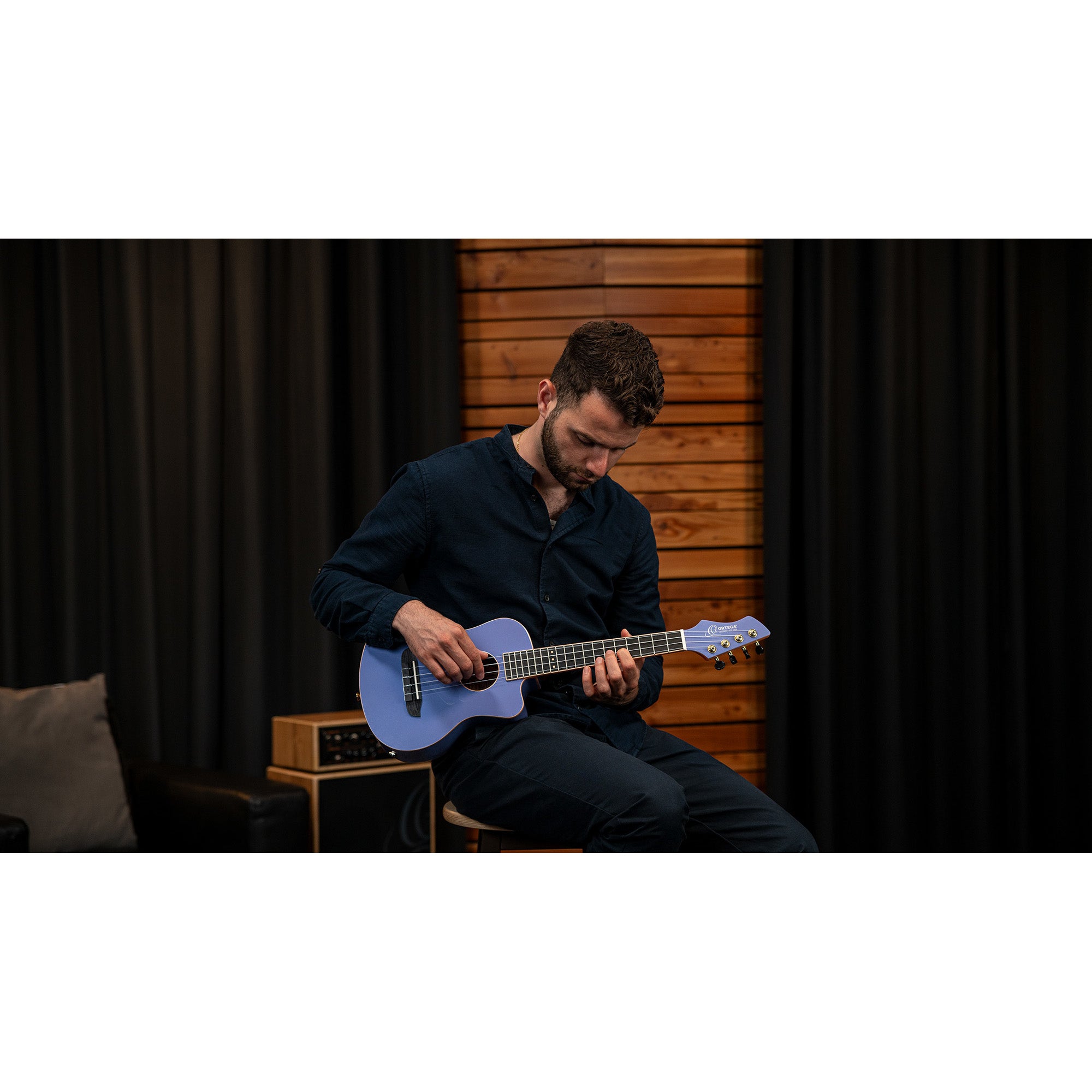 Ortega Horizon Series RUHZT-CE-VP E/A tenor ukelele met gigbag