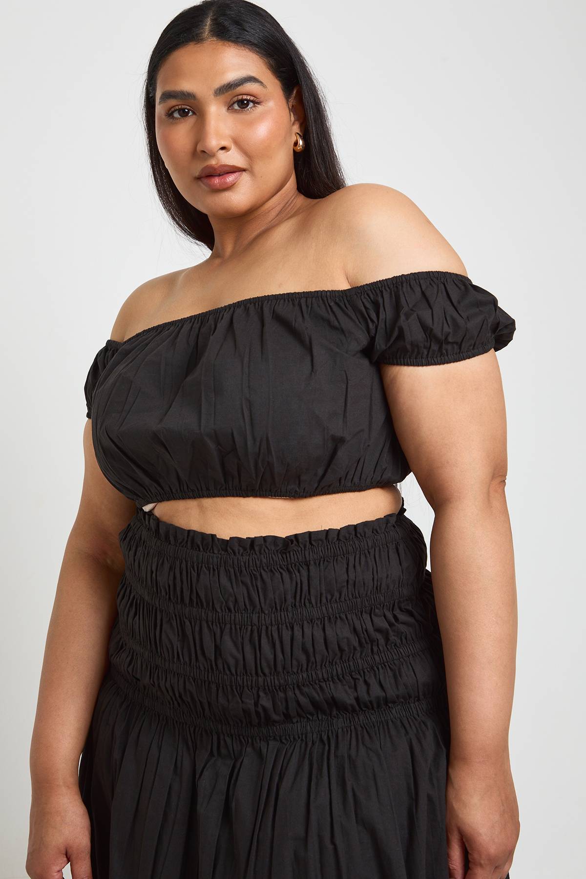 boohoo Ensemble Grande Taille Haut Bardot Et Jupe En Popeline De Coton