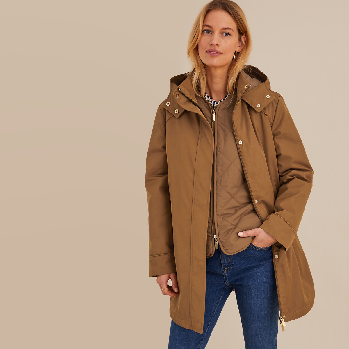 ANNE WEYBURN<br>Parka com capuz fixo, jaqueta removível, meia-estação