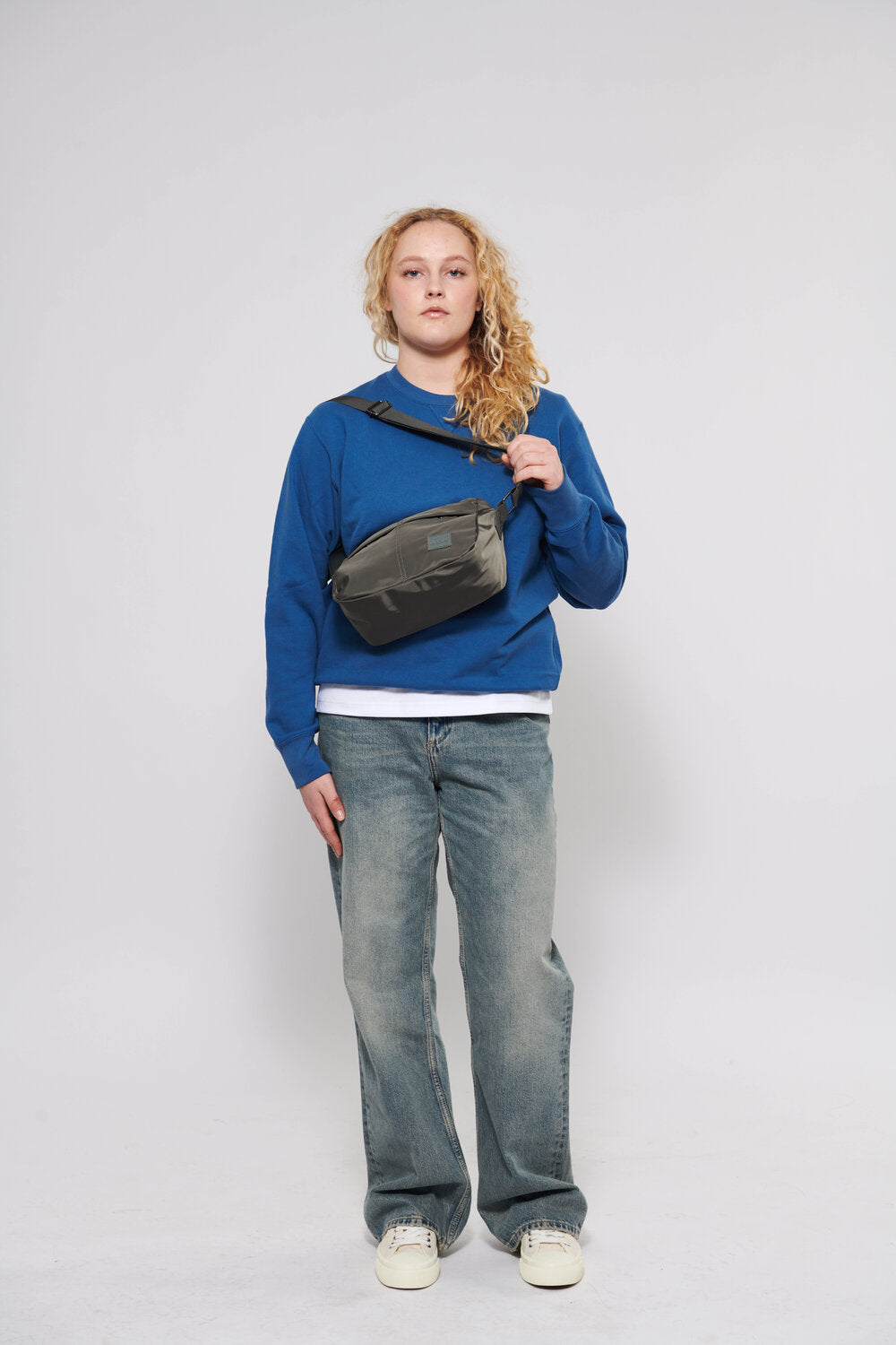 Arcus  Crossbody taske - mørkegrå
