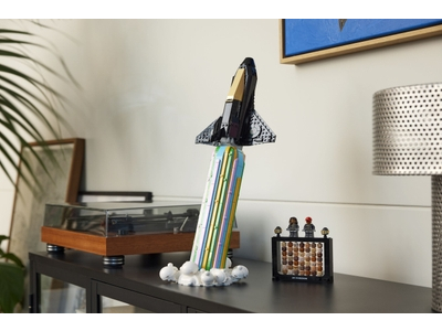 LEGO Naar de maan met Pharrell Williams (10391)