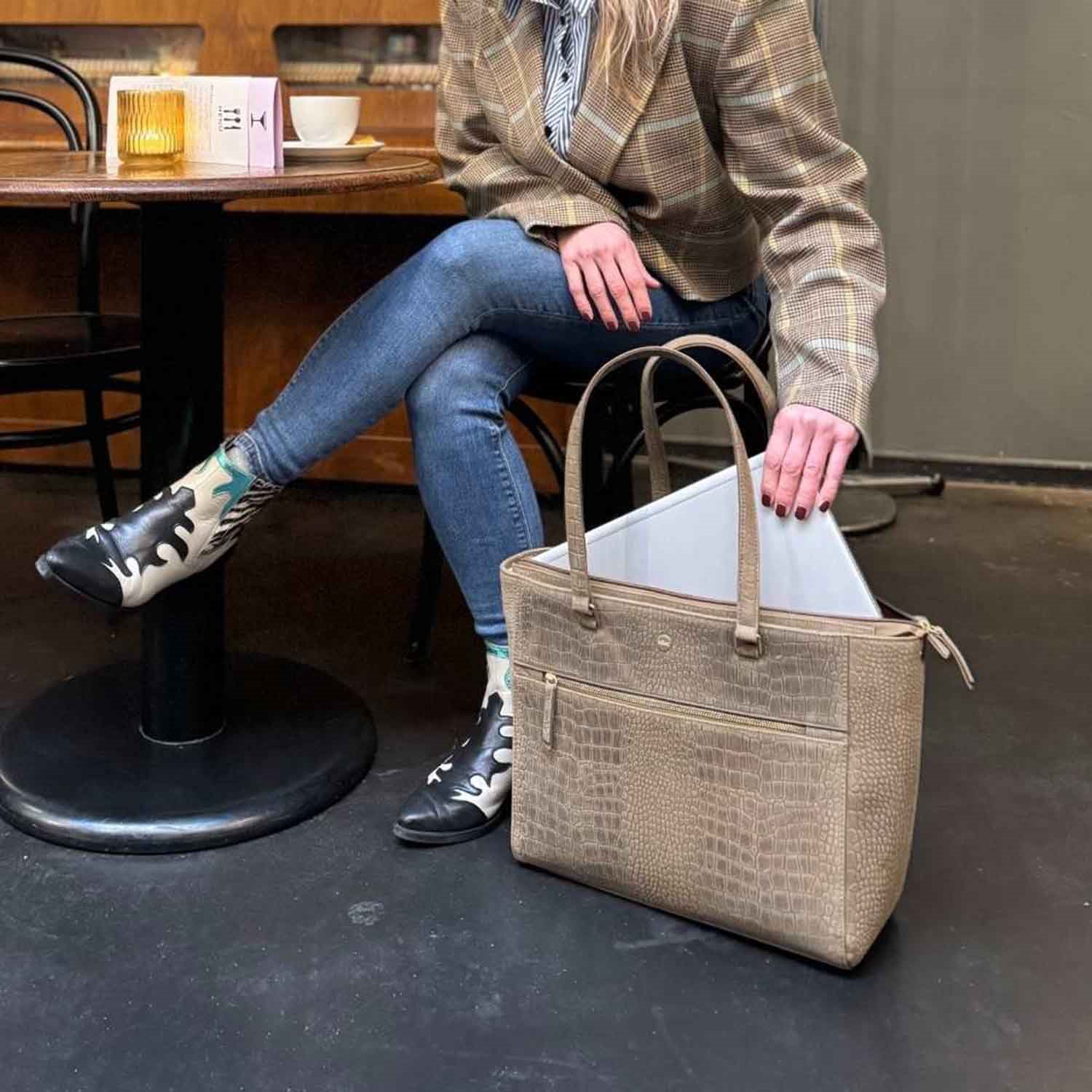 MÔSZ Viona Croco Laptopbag 15.6