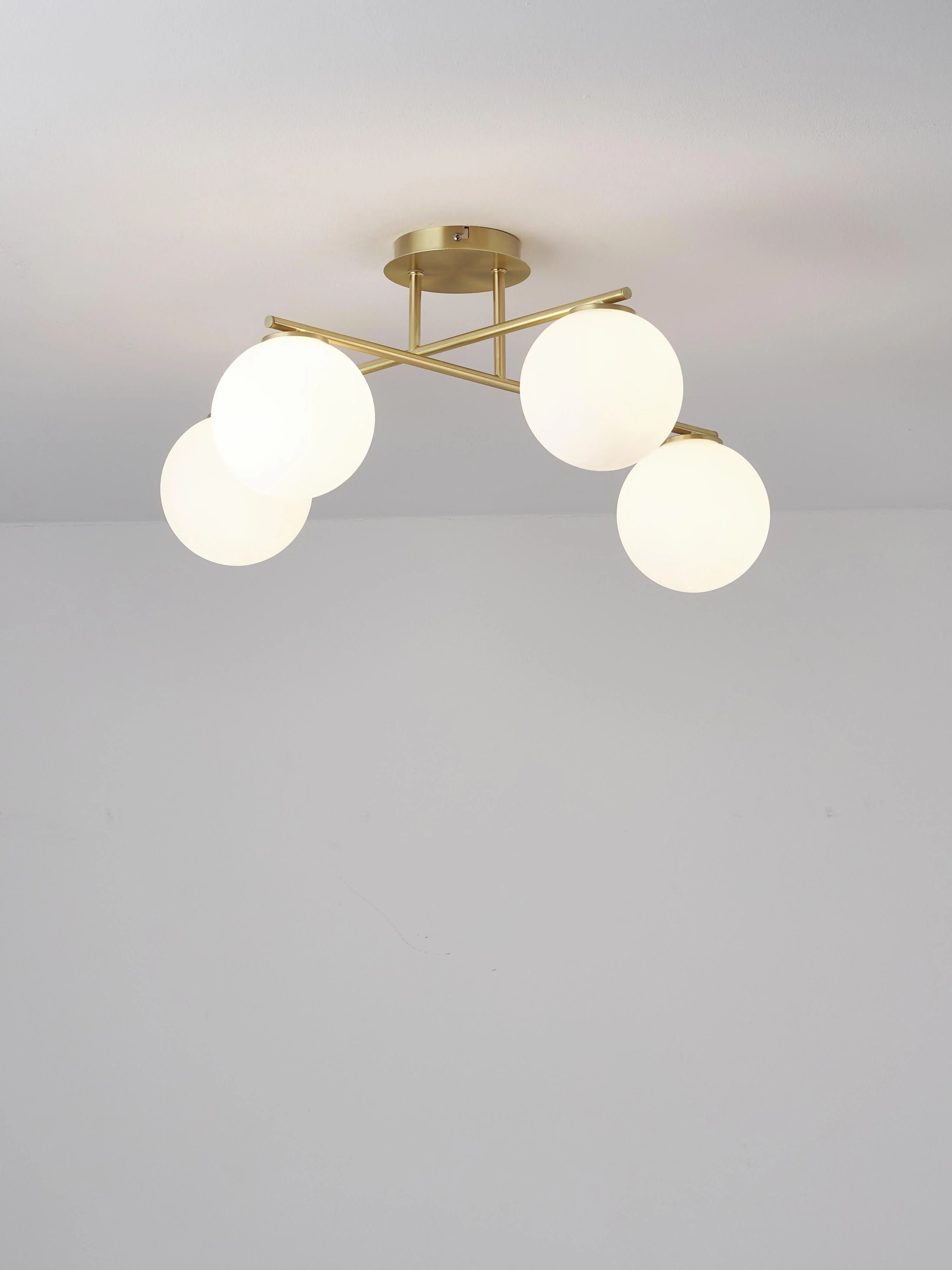 Plafondlamp Atlanta van opaalglas