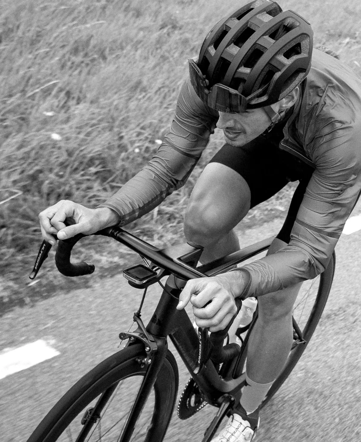 POC Ventral Lite Wide Fit Race Fietshelm Mat Zwart