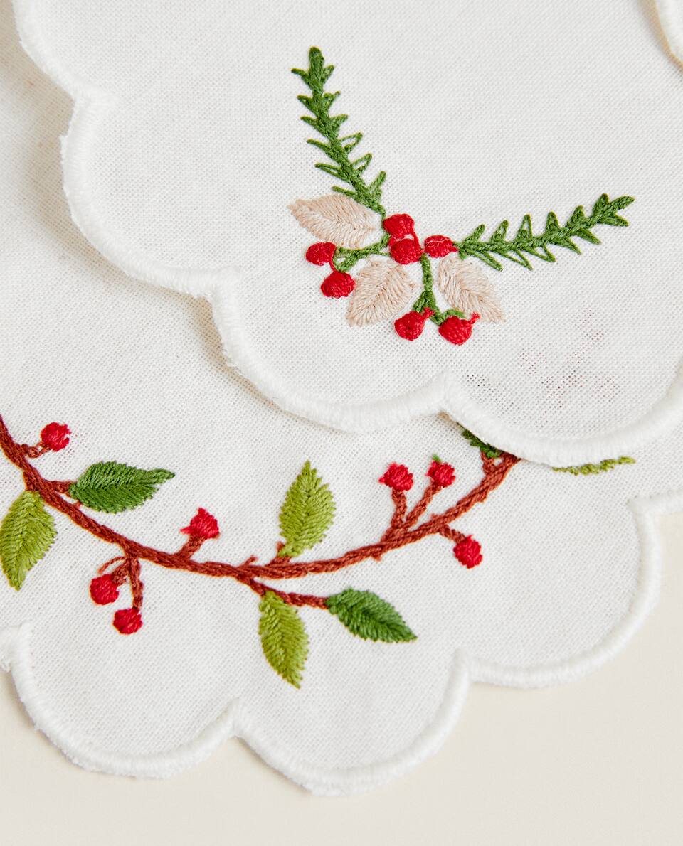 Conjunto de porta-copos de Natal bordados (pacote com 4)