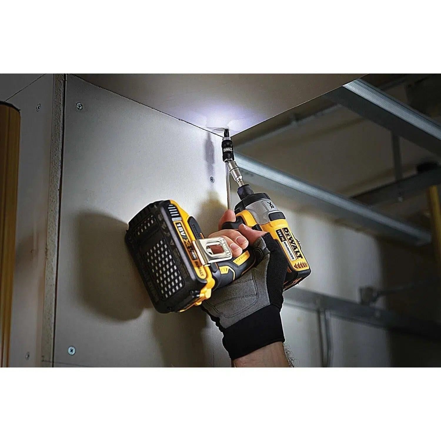 DeWALT DT70518T 10-delige Impact Torsion Schroefbitset   Zwenkbare bit tip houder
