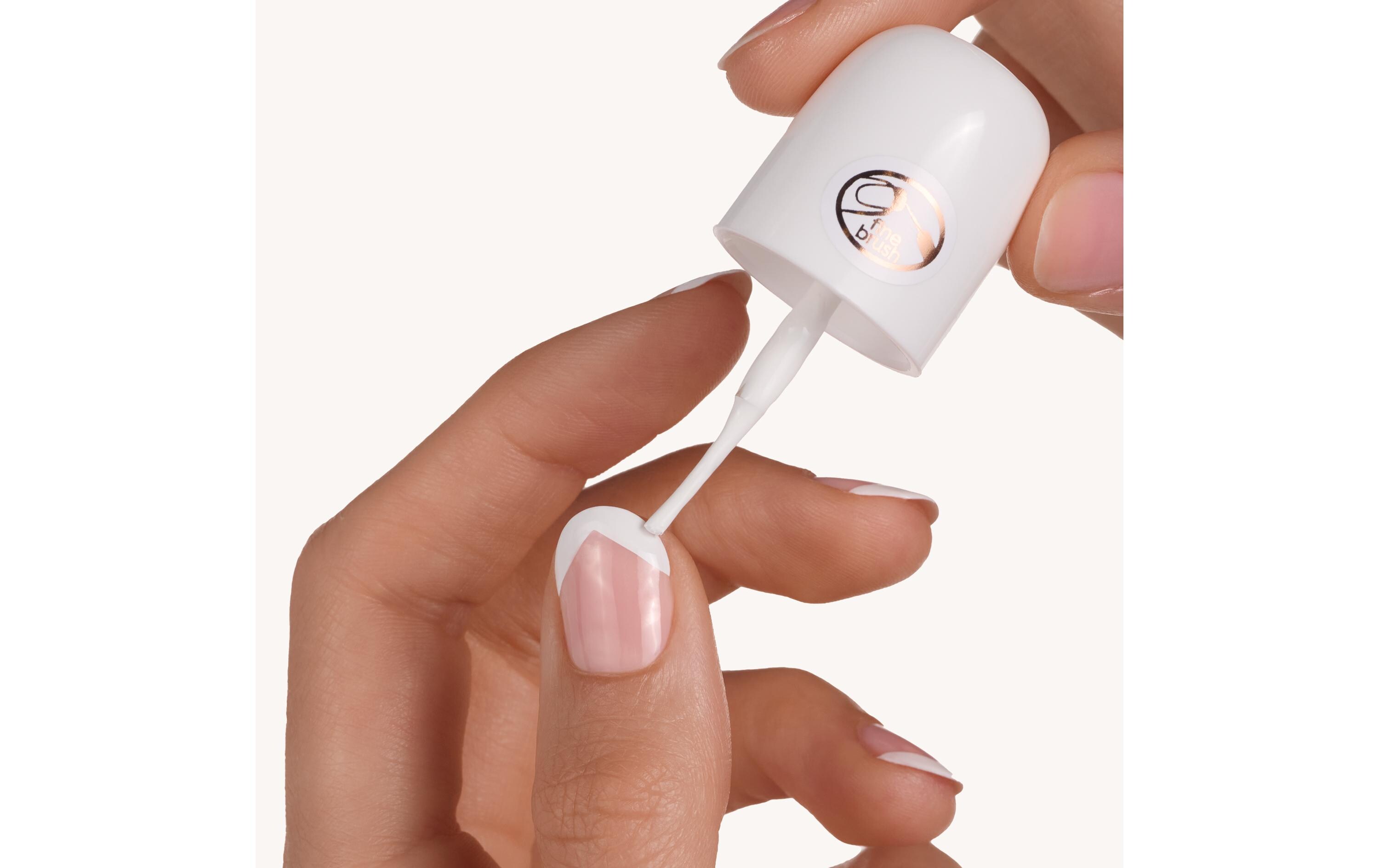 Tip Painter French Manicure 01 You're so fineTip Painter für präzises Auftragen von weissen Nagelspitzen