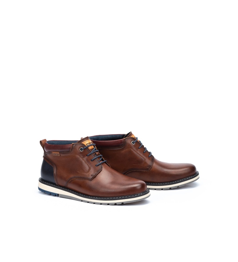 Botas de cano curto Pikolinos Berna em couro marrom claro