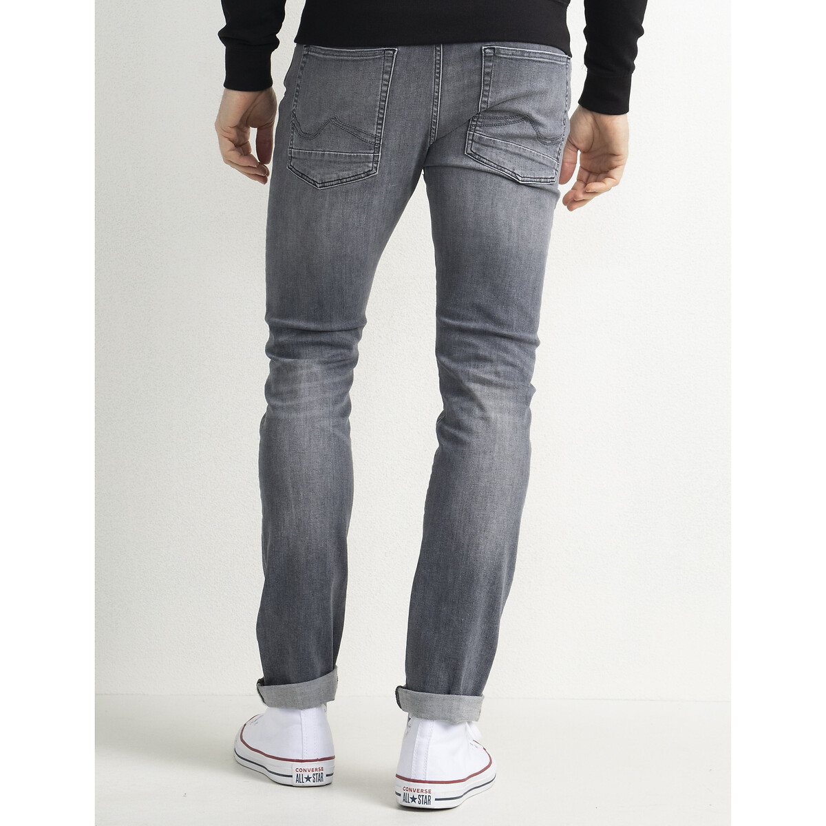 INDÚSTRIAS PETROLÍFERAS<br>Calça jeans slim Supreme Stretch Seaham