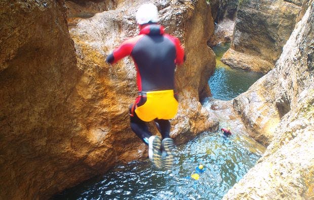 Canyoning Ganztagestour in Hallein als Geschenk