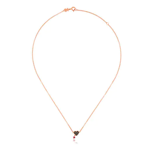 Colar com banho de ouro rosa 18k sobre prata, espinélio e motivo de coração em rubi tratado.