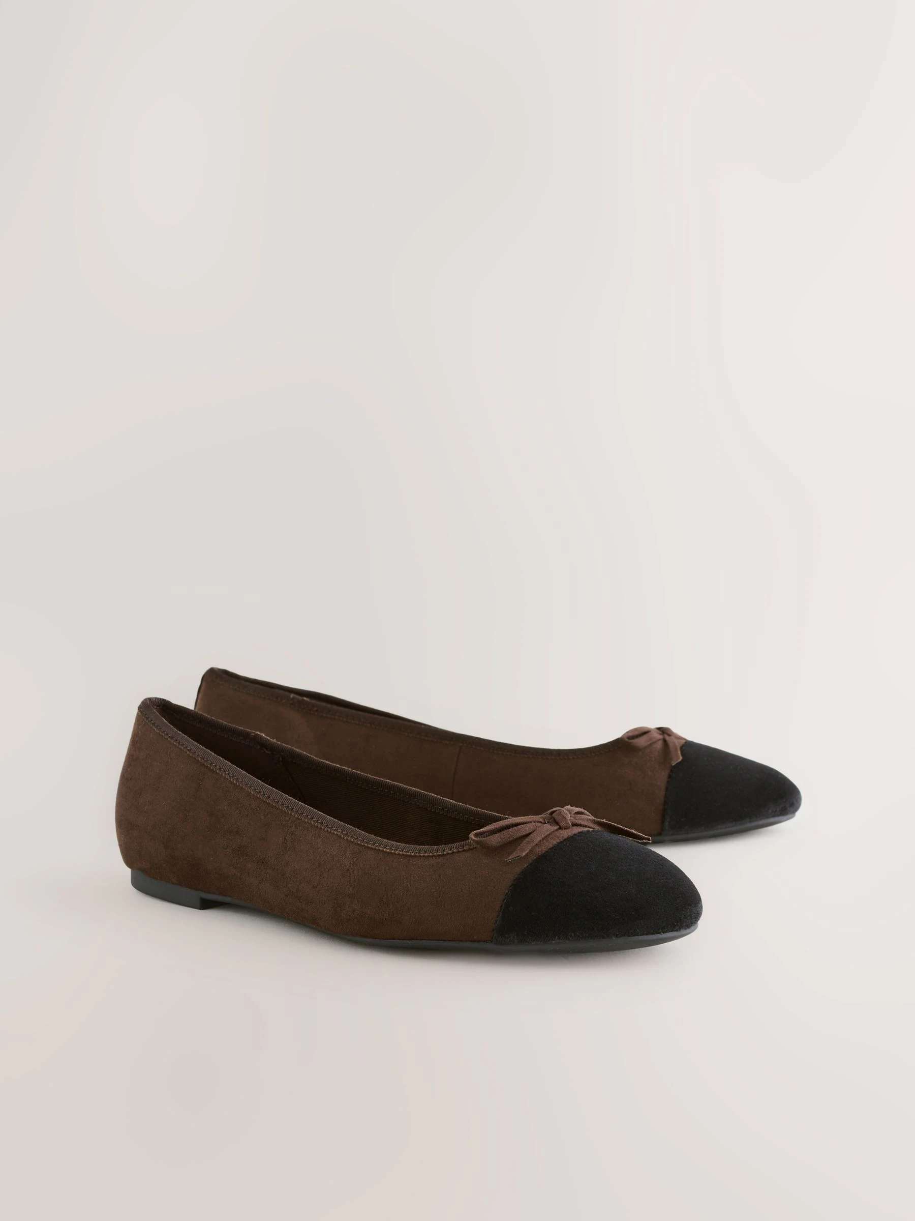 Chocoladebruin - Ballerina's met ronde neus