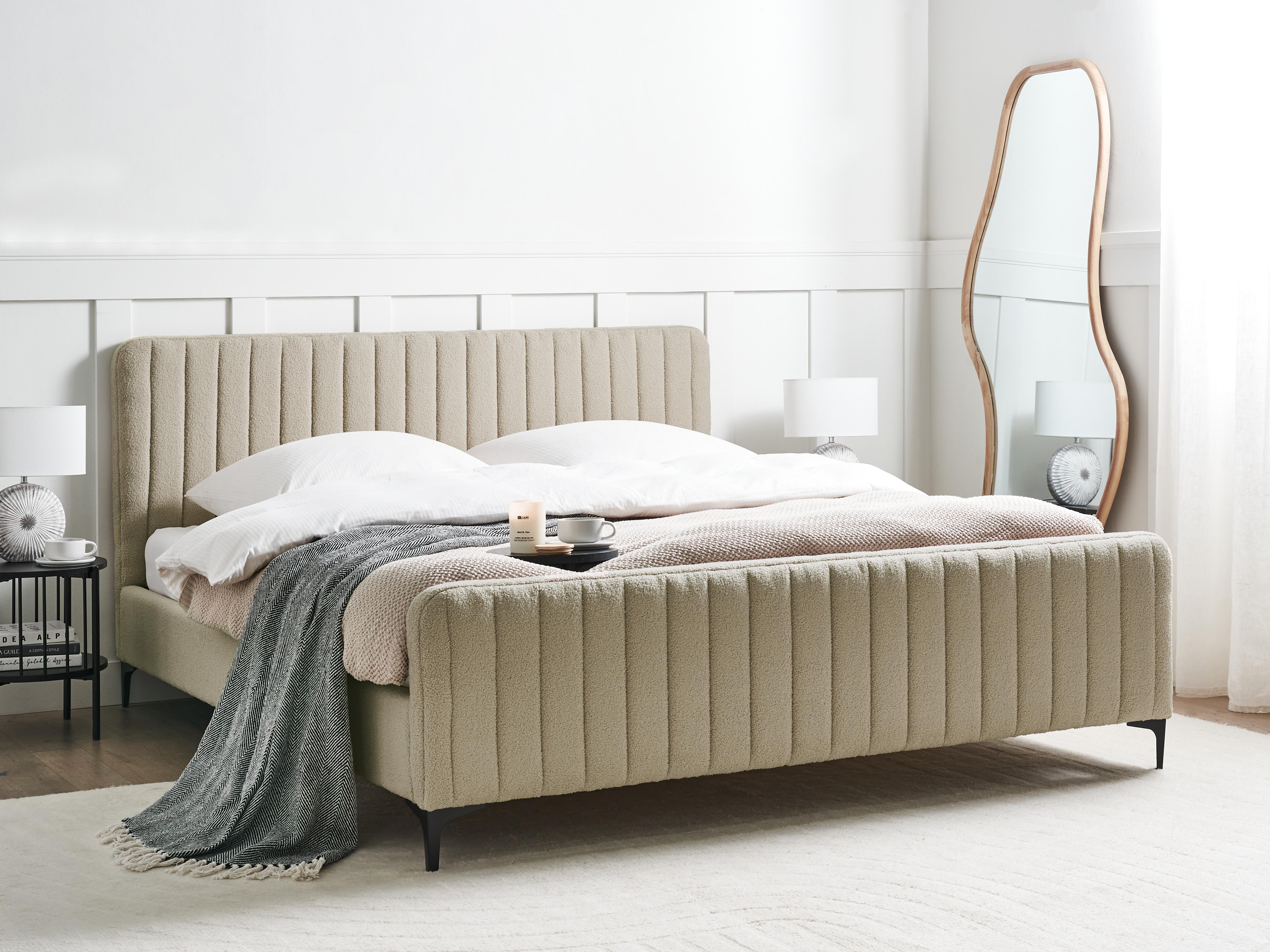 Bed Bouclé LUNAN 180 x 200 cm Beige