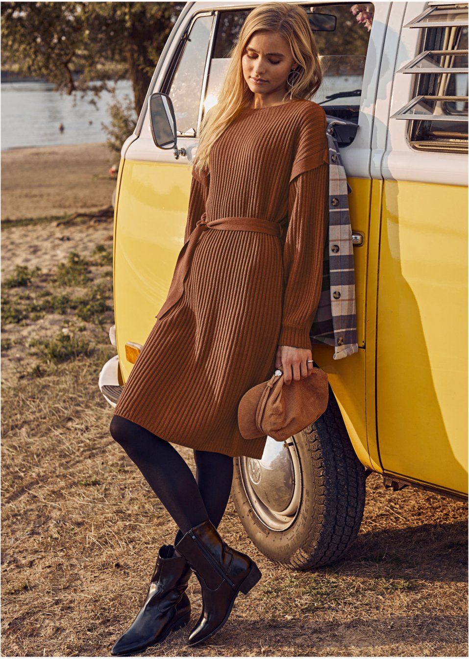 Robe en maille avec lien à nouer