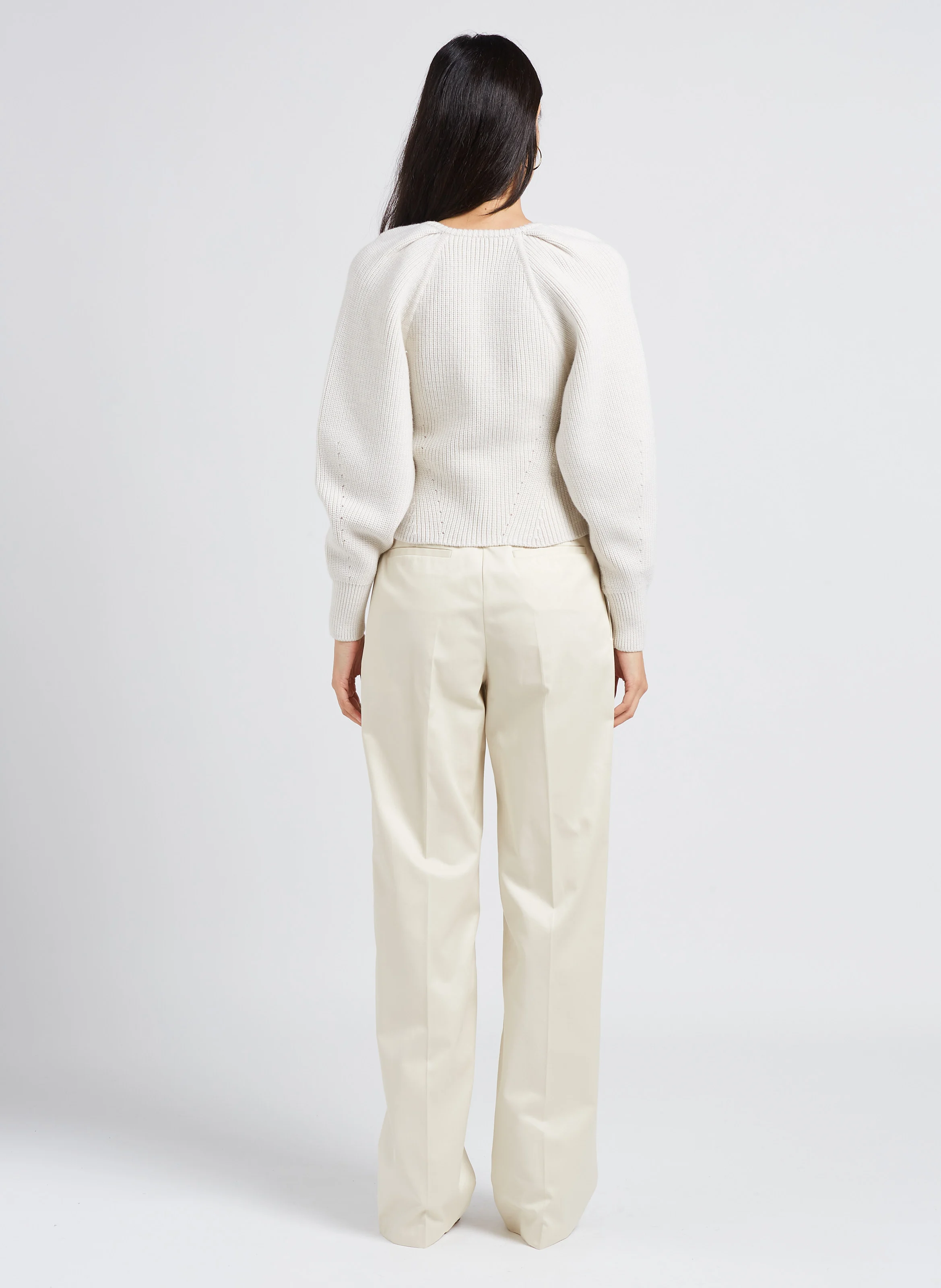 ADSILA - Pull décolleté V en laine | Beige