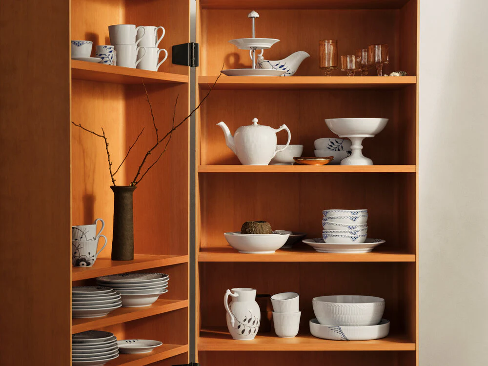 Royal Copenhagen  Sort Mega Riflet kande - 38 cl.