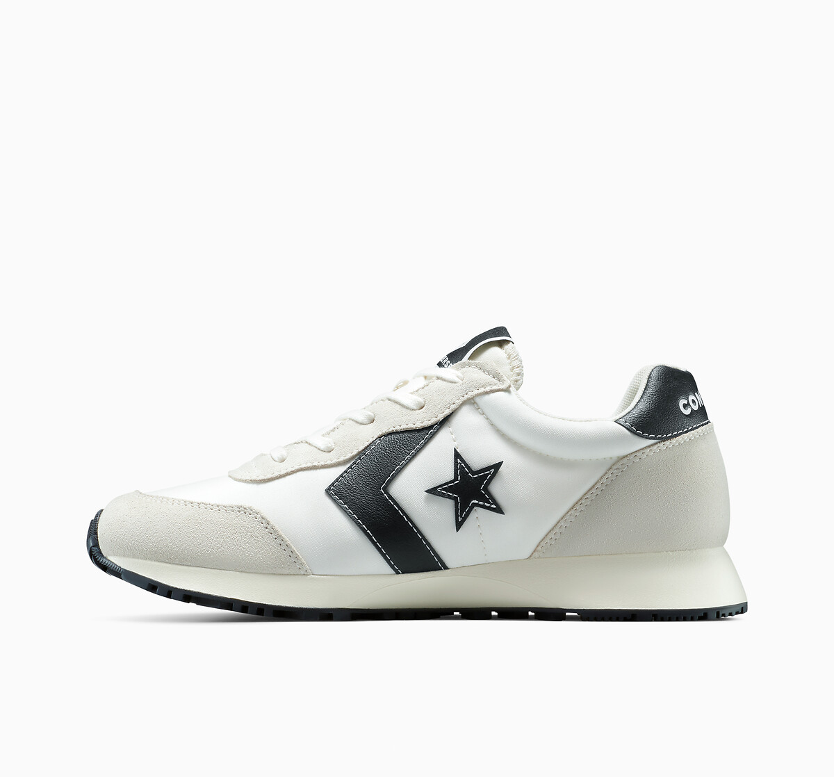 CONVERSE<br>Tênis Omega Trainer Cor da Temporada