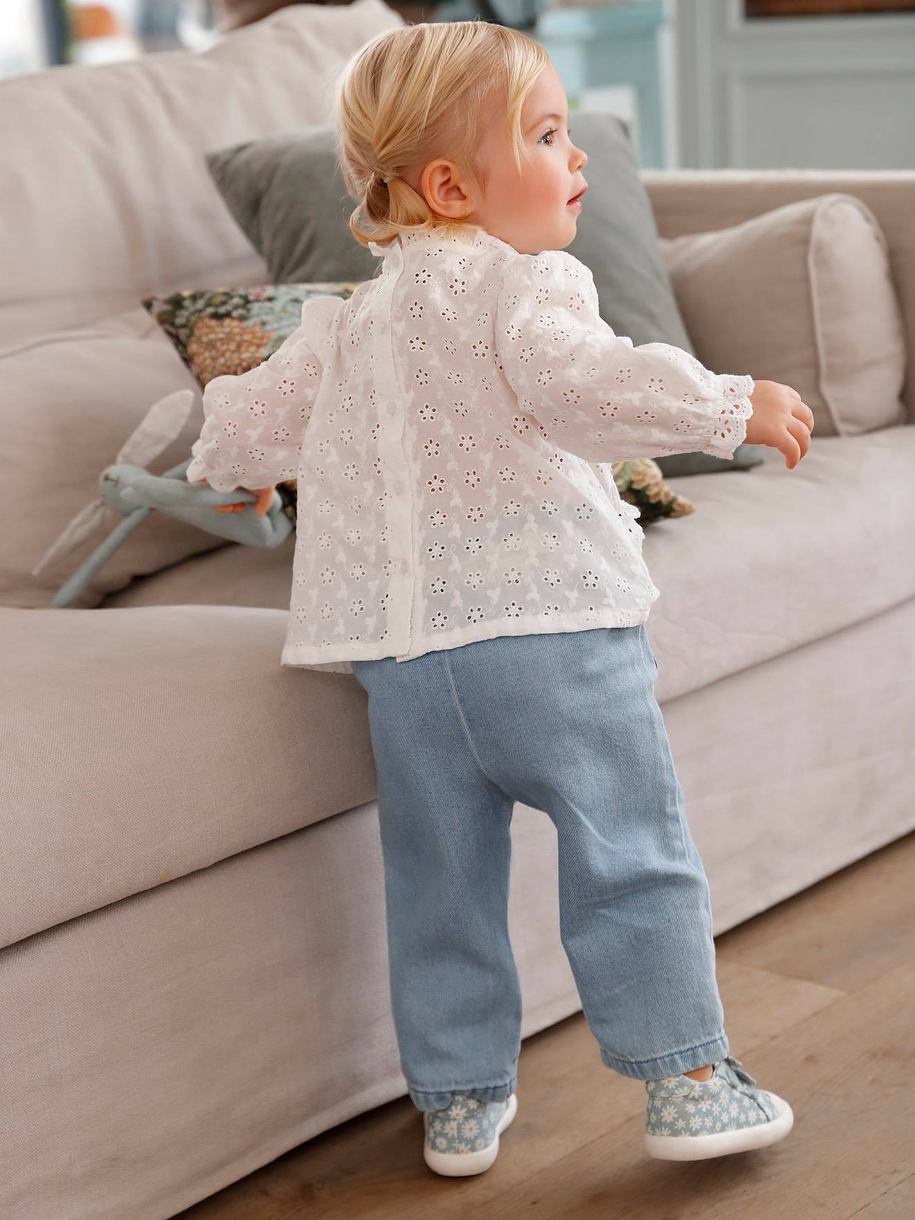 Calça jeans de perna larga com cinto de tecido para bebê, jeans desbotado