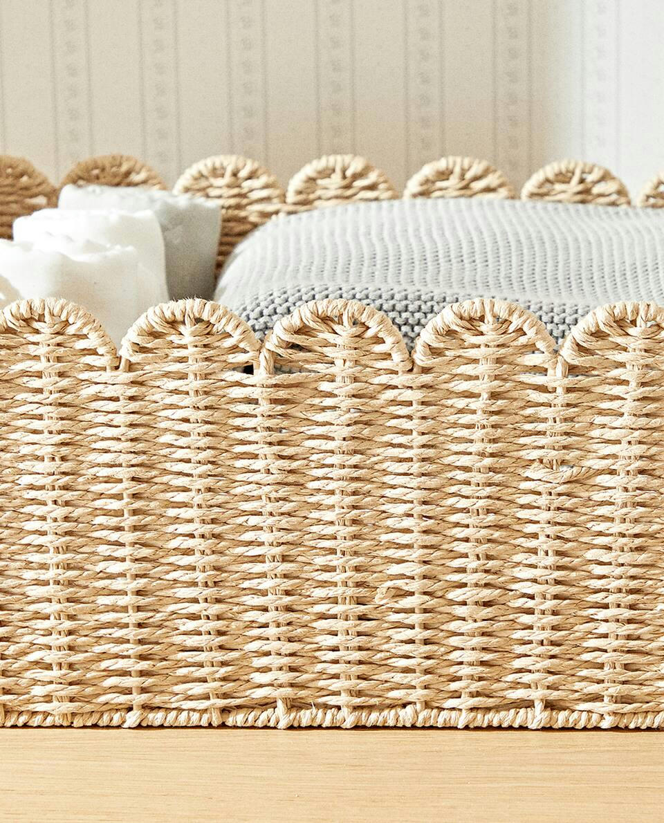 CESTA GRANDE COM BORDA ONDULADA