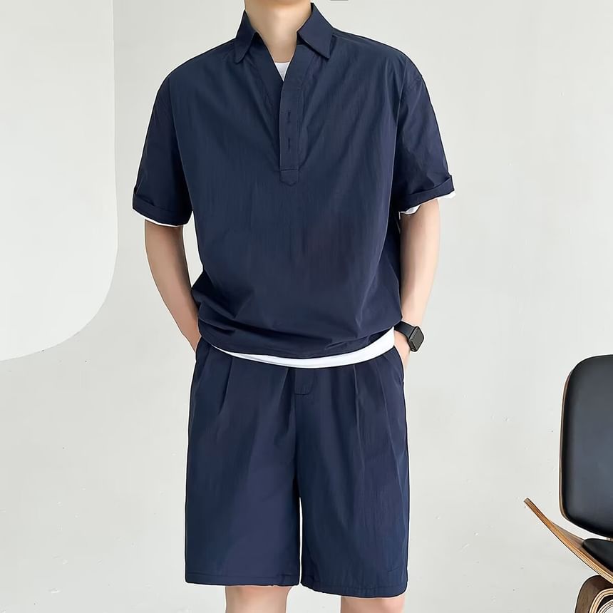Neonity Wear - Set: Effen T-shirt met kraag en elleboogmouwen + Wijde shorts met middelhoge taille