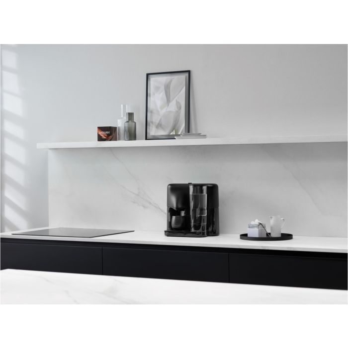 Avoury Teemaschine One Pure Black