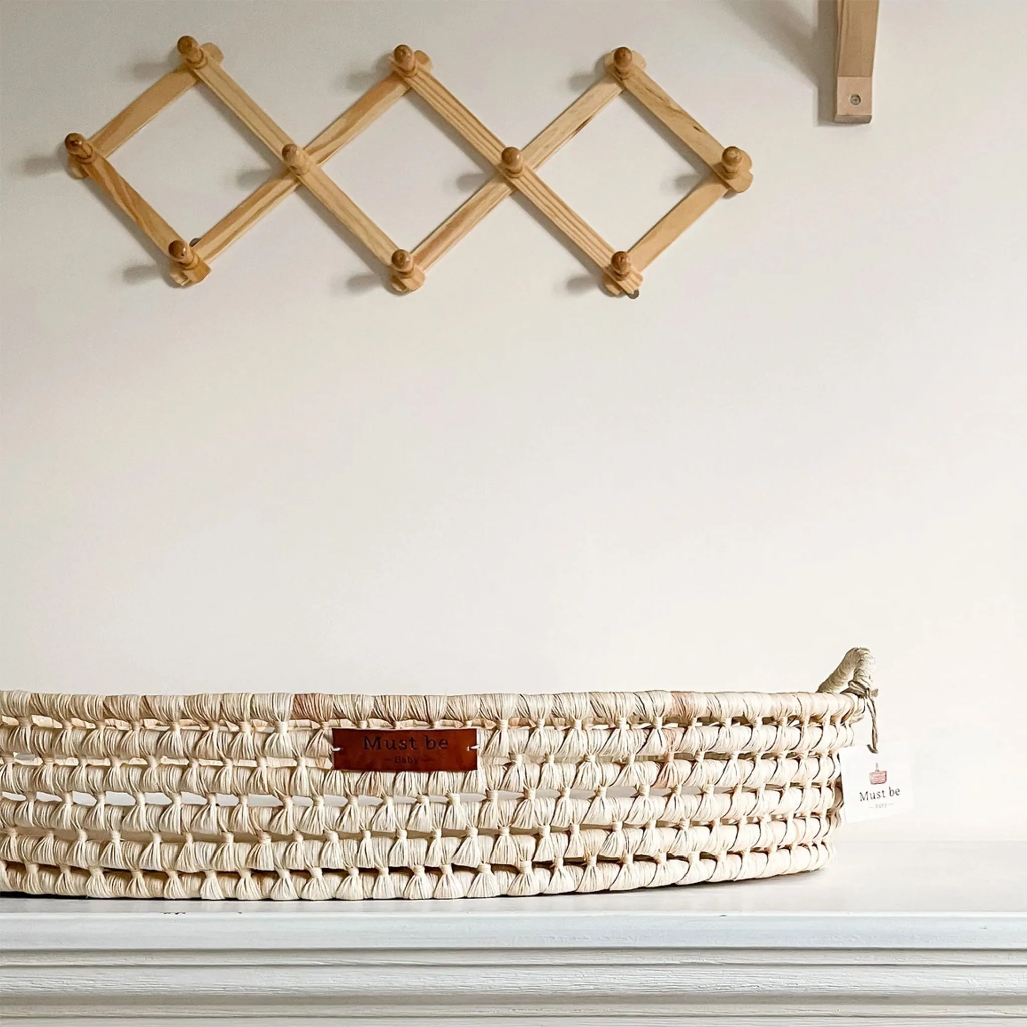 Must Be Baby Panier en Rotin à Langer et Matelas