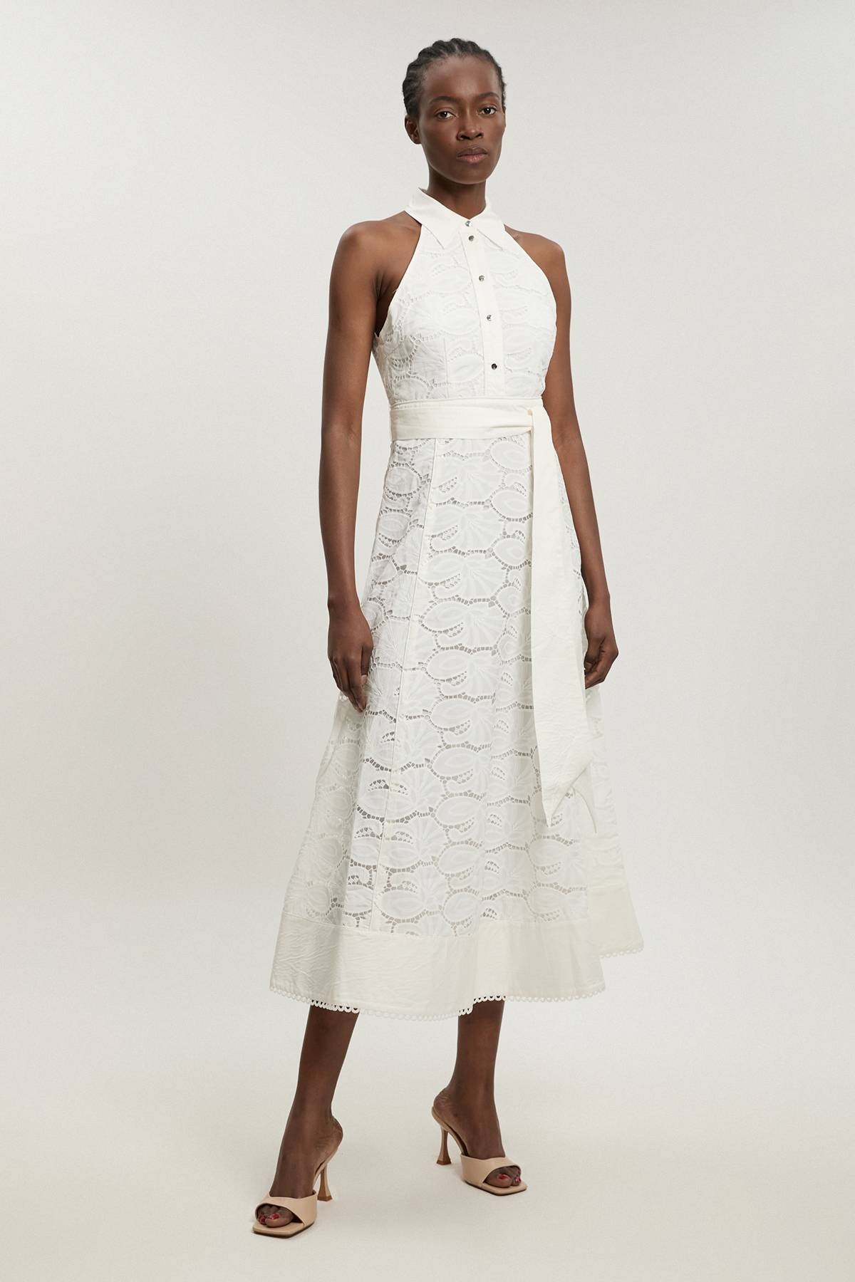 KarenMillen Robe Midi Tissée Petite À Col Licou Avec Détail De Liens Et Broderie Anglaise En Coton