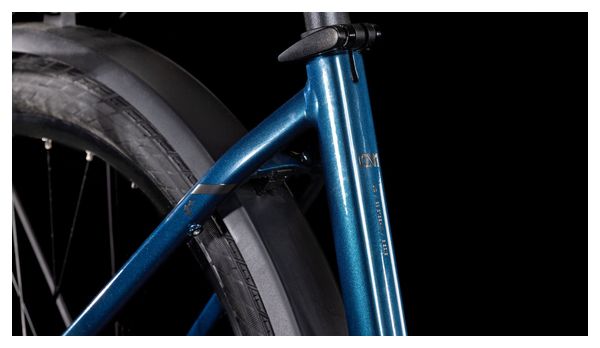VTC Électrique Cube Touring Hybrid One 625 Easy Entry Shimano Cues 9V 625 Wh 700 mm Bleu Deep Sea 2025