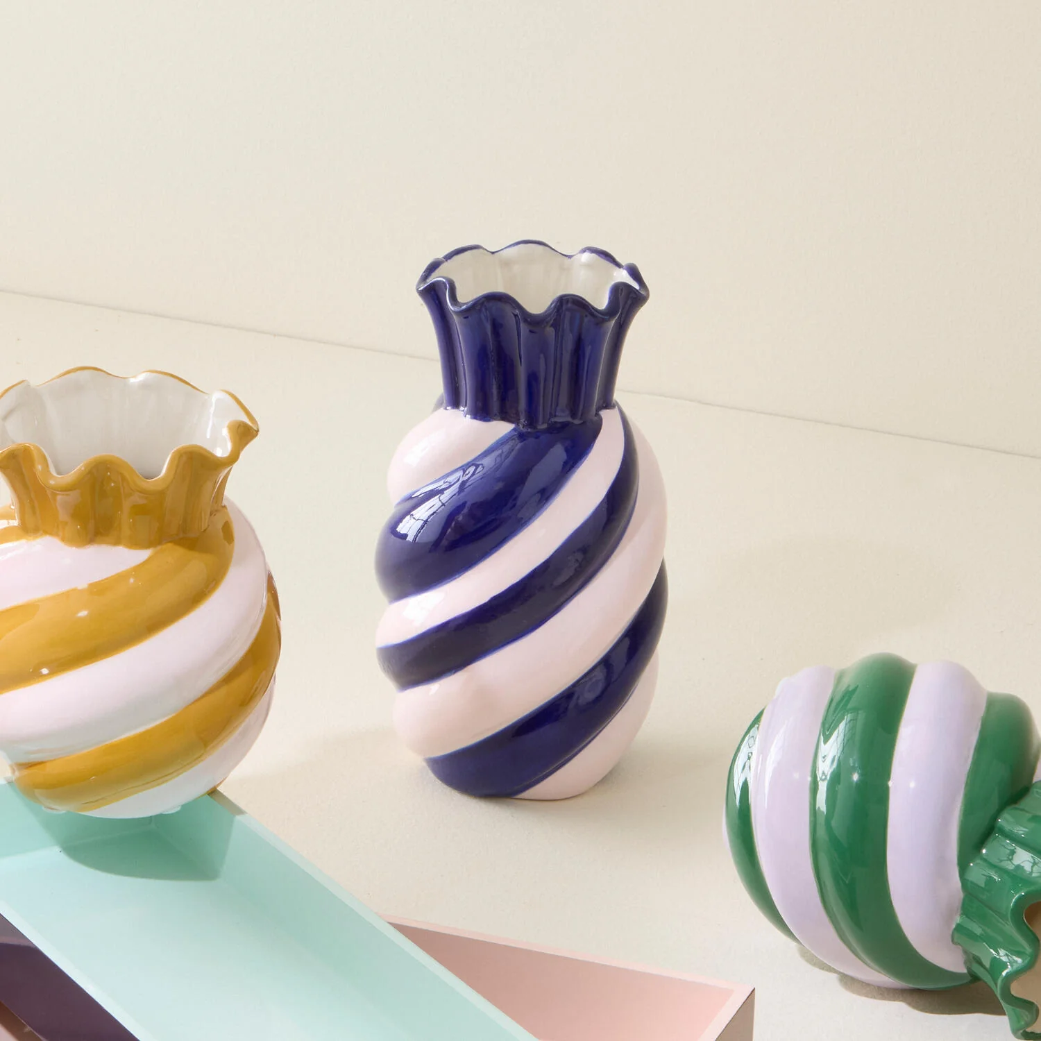 Bahne Interior  Candy vase, blå/pink - H23 cm