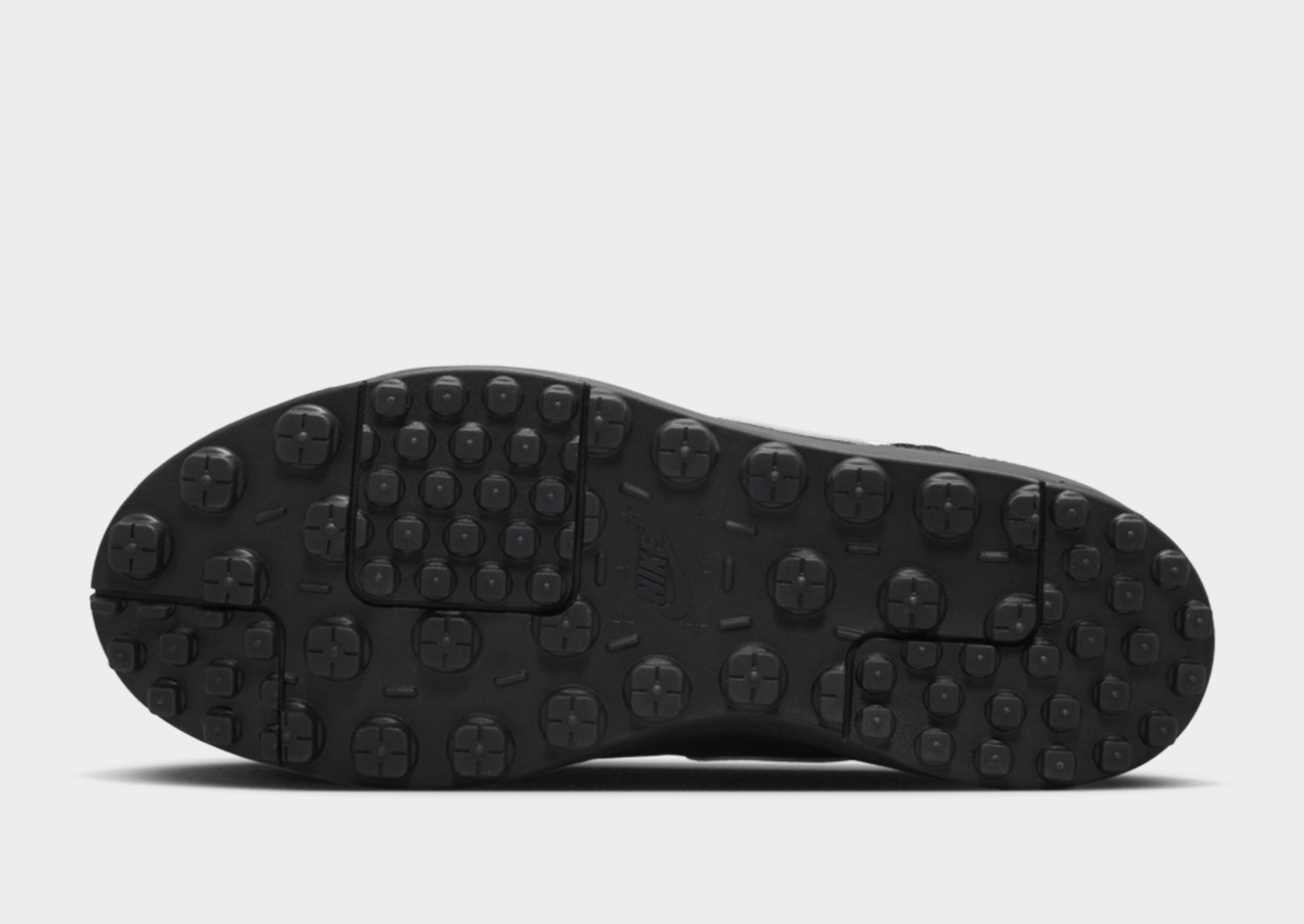 Nike C1TY