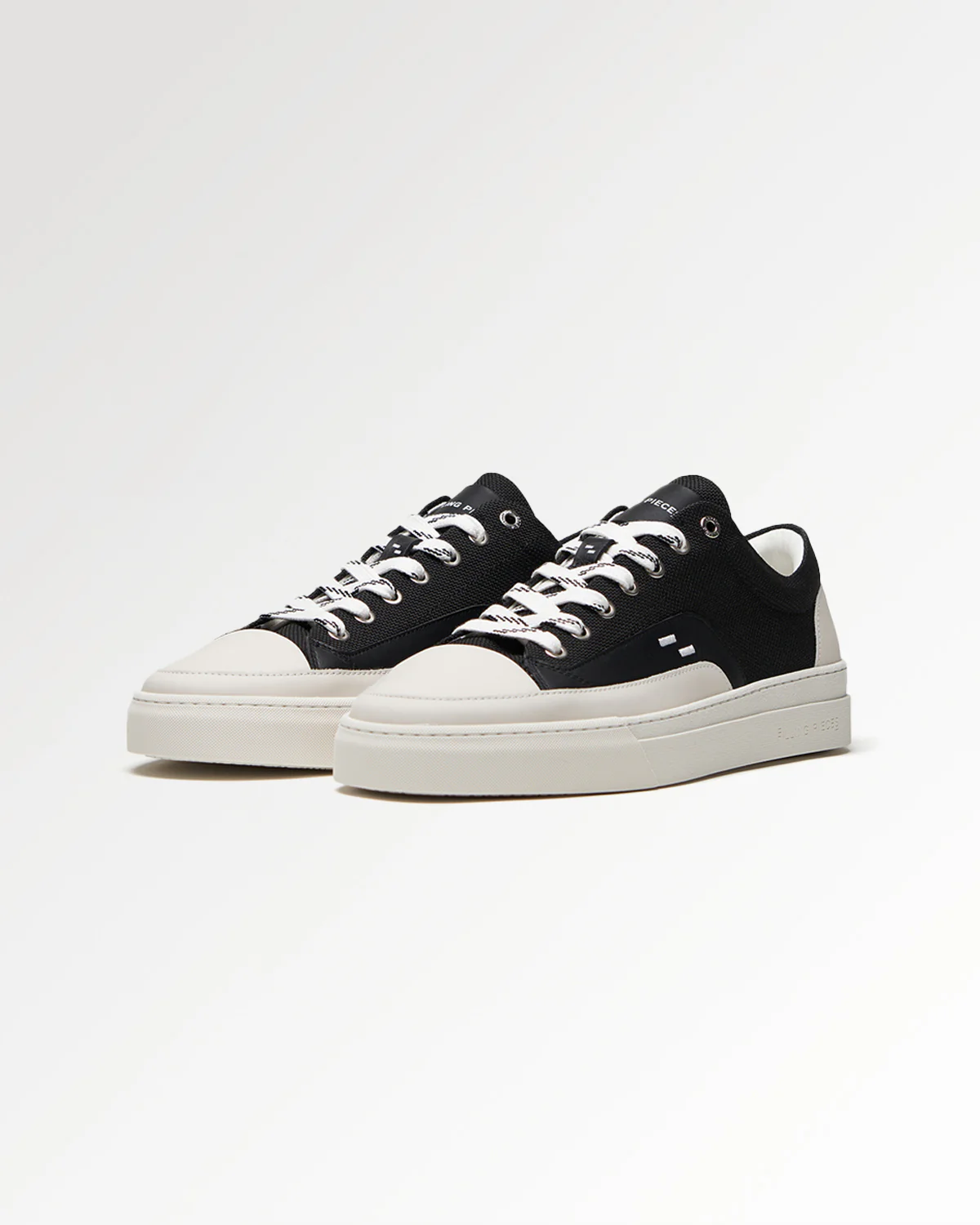 Riviera Low Black
