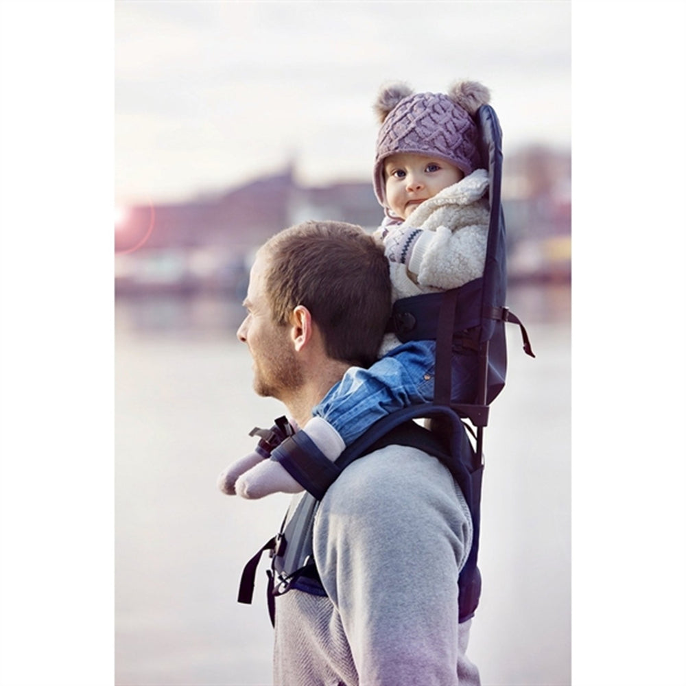 Bærestol Black Navy - MiniMeis → Luksusbaby.dk