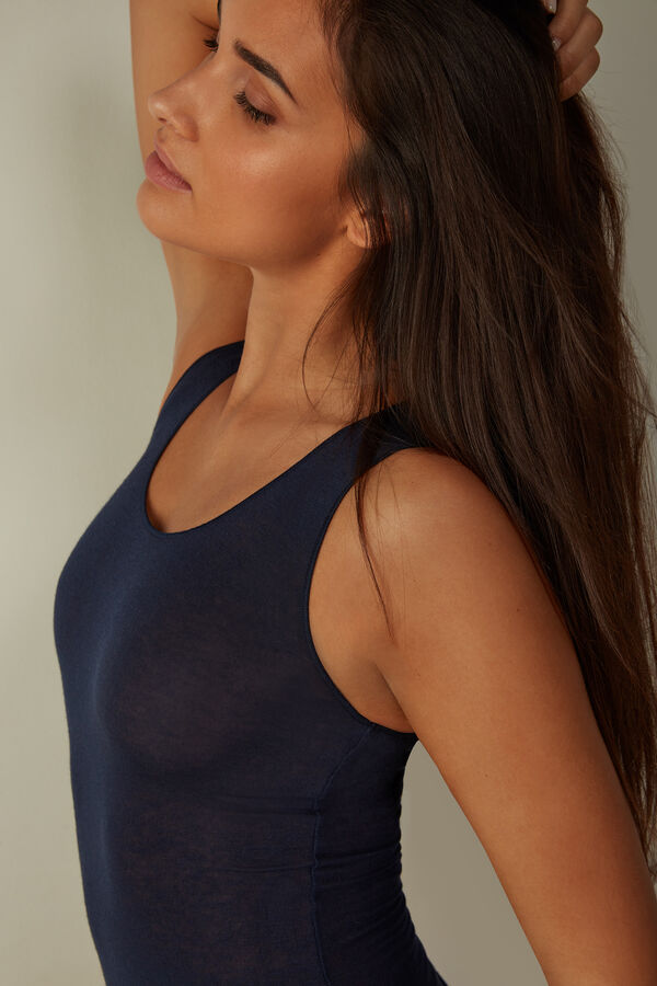 Blusa sem mangas ultraleve em modal e cashmere