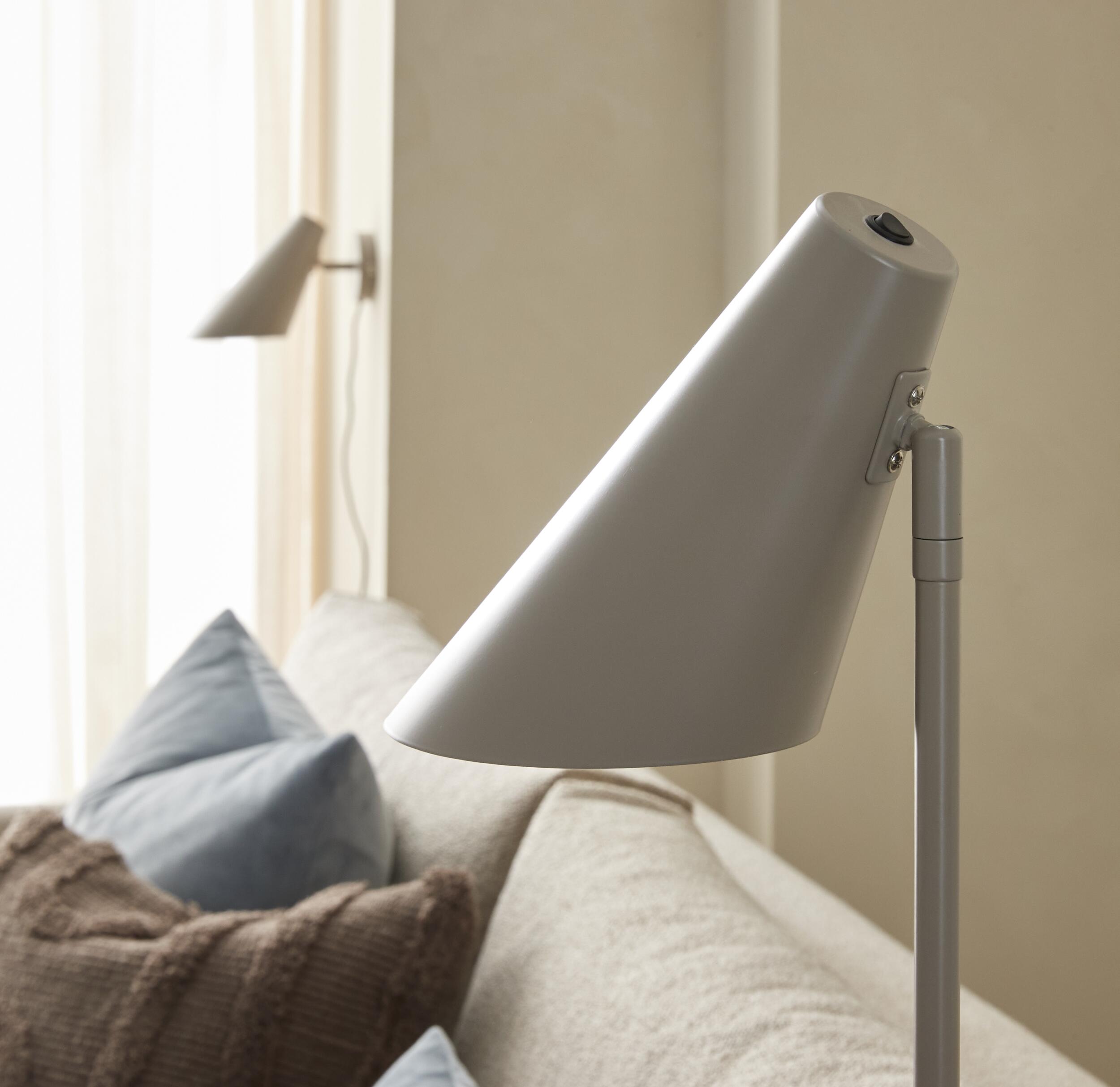 Cale Gulvlampe 135 x 25 cm