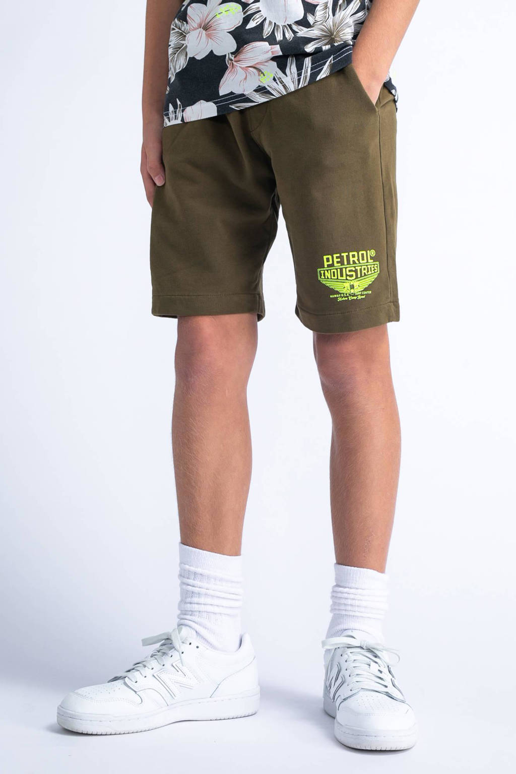 Petrol Industries sweatshort mosgroen/limegroen