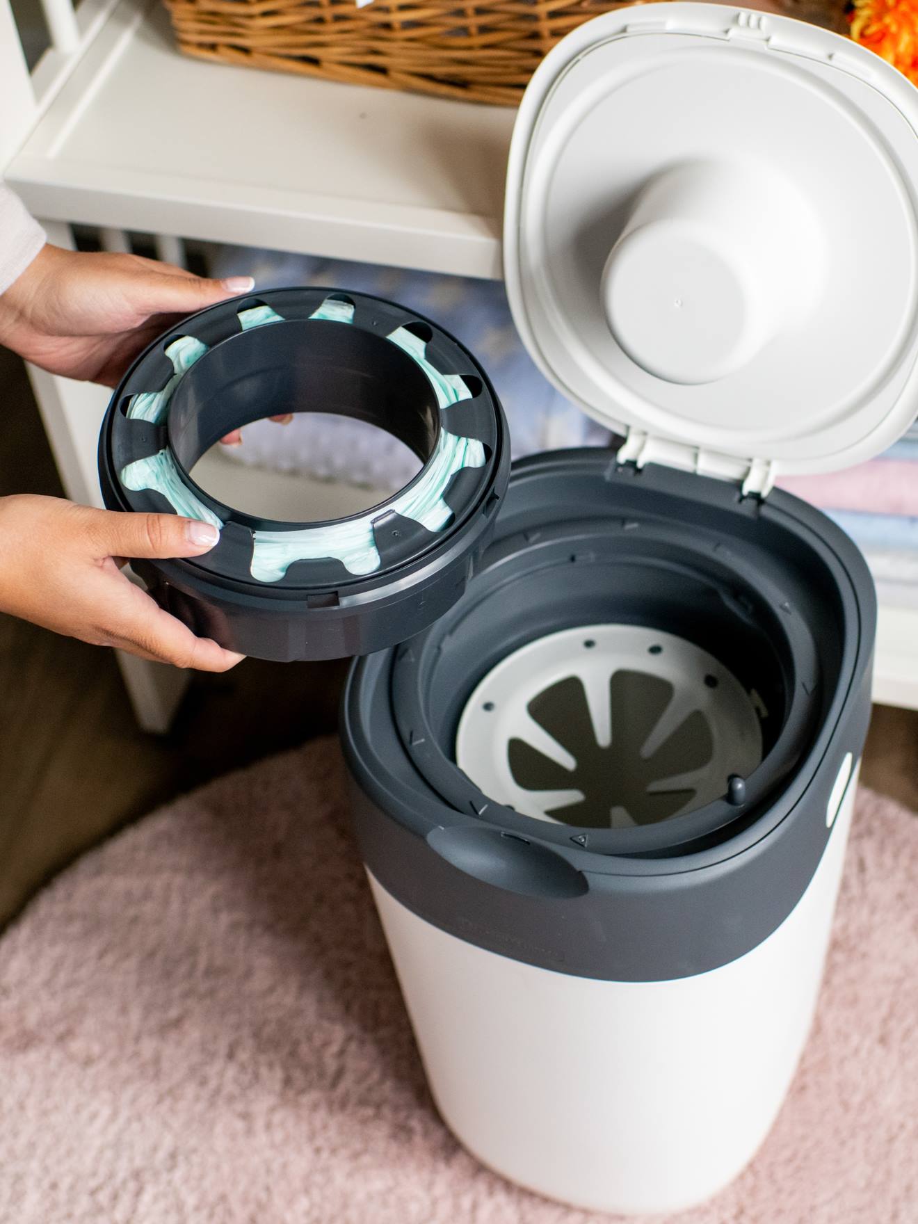 Pacote com 12 refis para cestos de fraldas Tec e Twist & Click TOMMEE TIPPEE Sangenic cinza médio liso