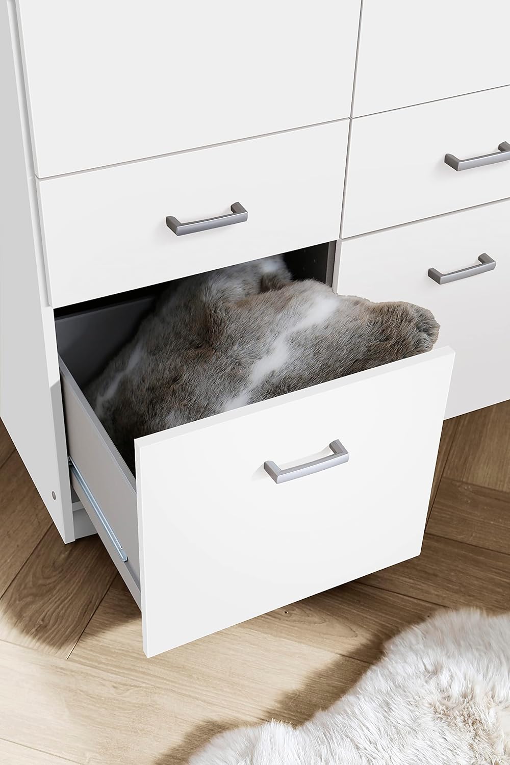Rauch Drehtürenschrank Bremen - 2-türiger Kleiderschrank mit 4 Schubladen - Front und Korpus in Weiß, 58 x 91 x 199 cm