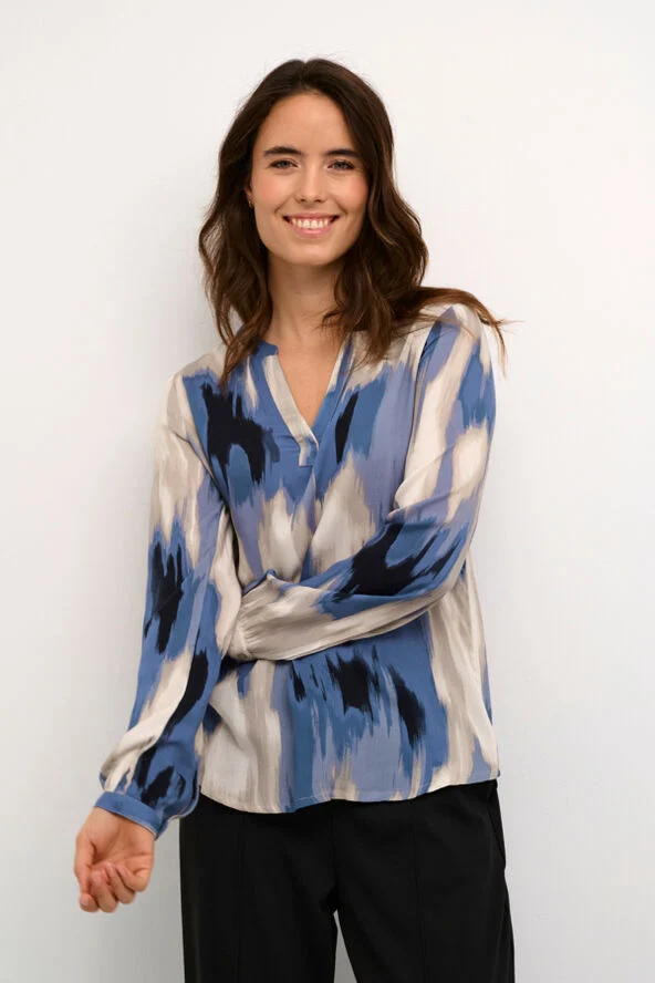 Kaffe KAbeathe Blouse Blue abstract print