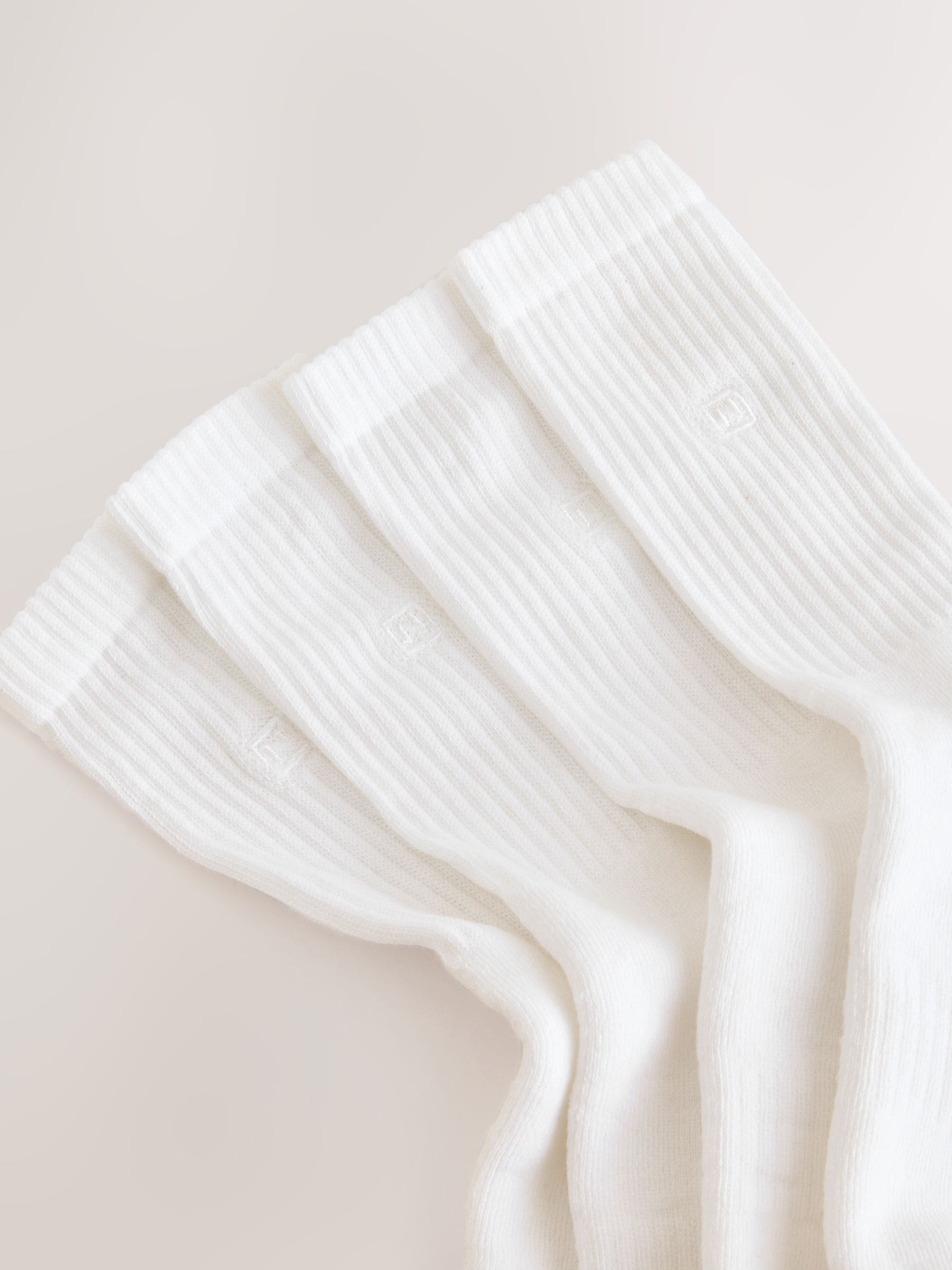 Wit - Set van 4 paar verzachte sportsokken